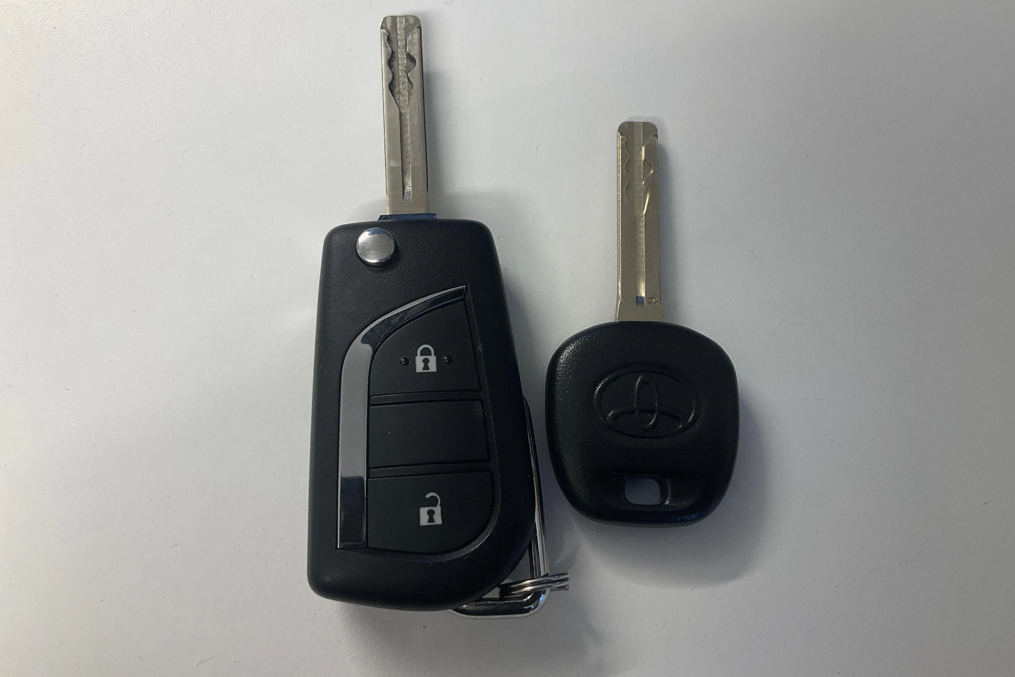 Presentationsfoto 17 av 17: Toyota Yaris 1.5 Hybrid 5dr (116hk) - 1 787 mil - Automat - grön - 2021