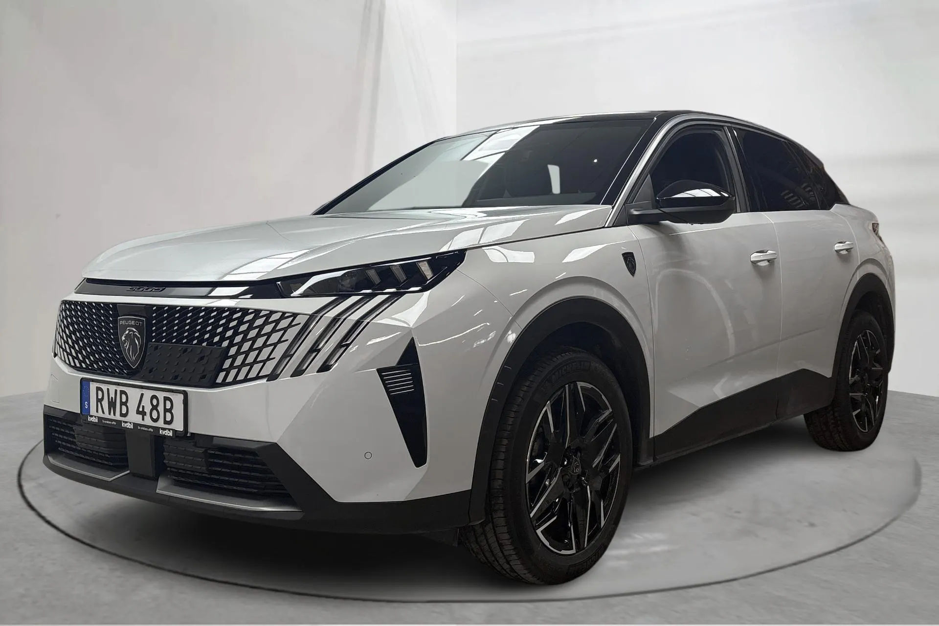 Presentation photo 1 of 16: Peugeot 3008 1.2 Hybrid (145hk) - 8 950 km - Automatic - white - 2025