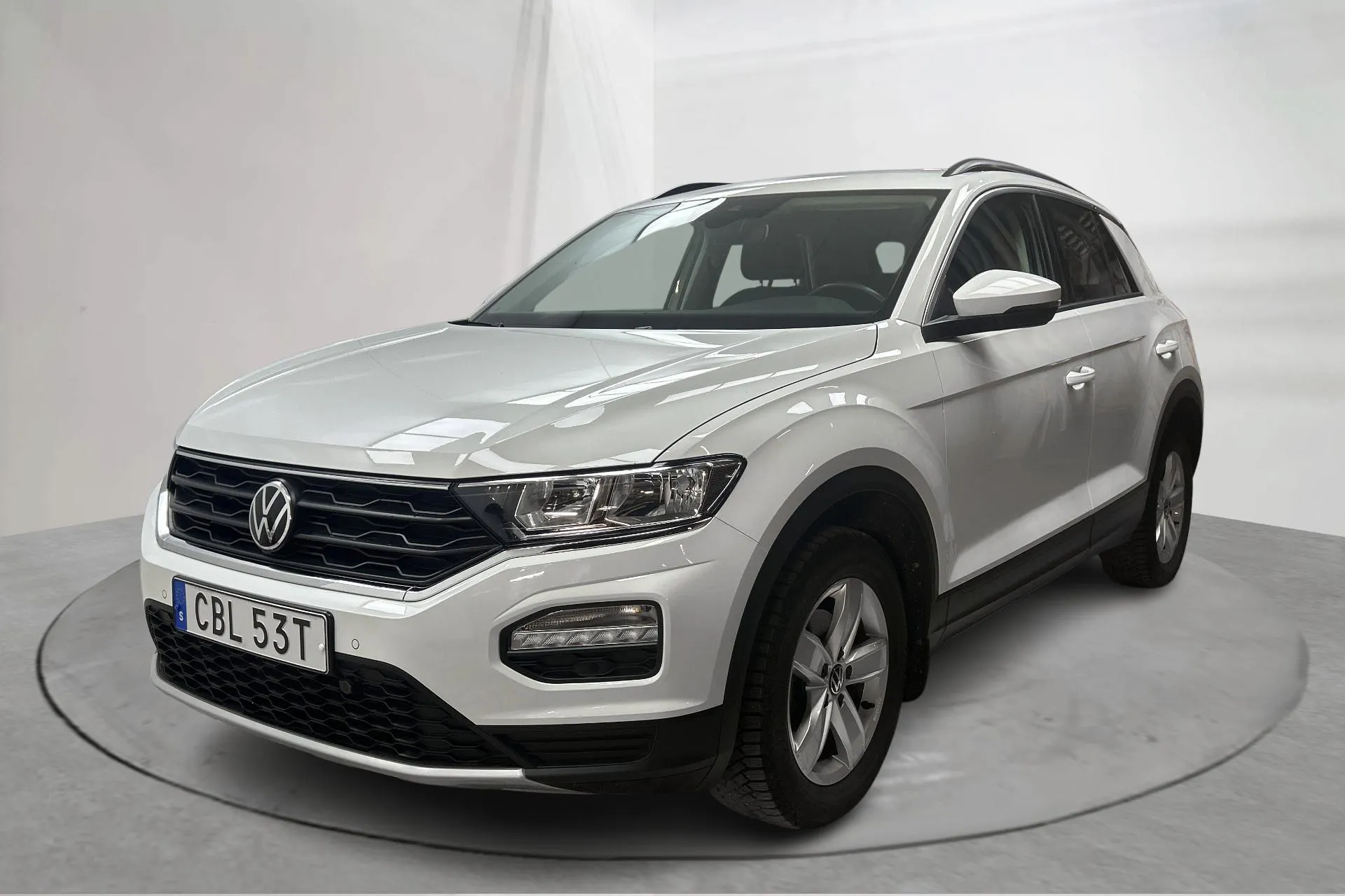 Presentation photo 1 of 15: VW T-Roc 1.0 TSI (110hk) - 43 720 km - Manual - white - 2021