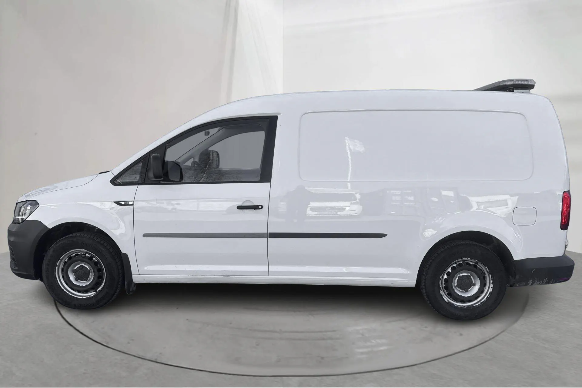 Presentationsfoto 2 av 14: VW Caddy 2.0 TDI Maxi Skåp (102hk) - 8 638 mil - Manuell - vit - 2016