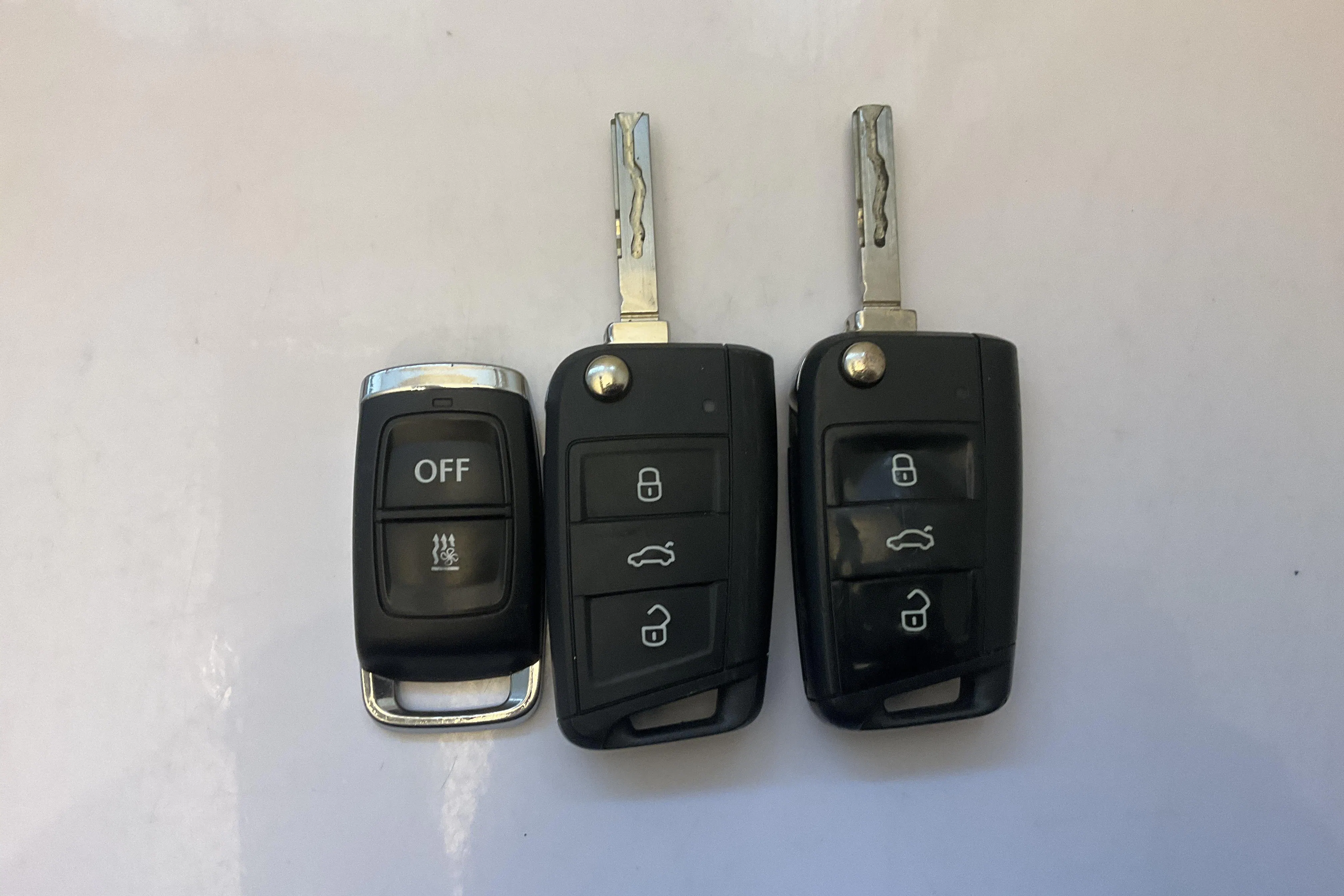 Presentation photo 15 of 15: VW Tiguan 2.0 TSI 4MOTION (190hk) - 125 920 km - Automatic - white - 2020