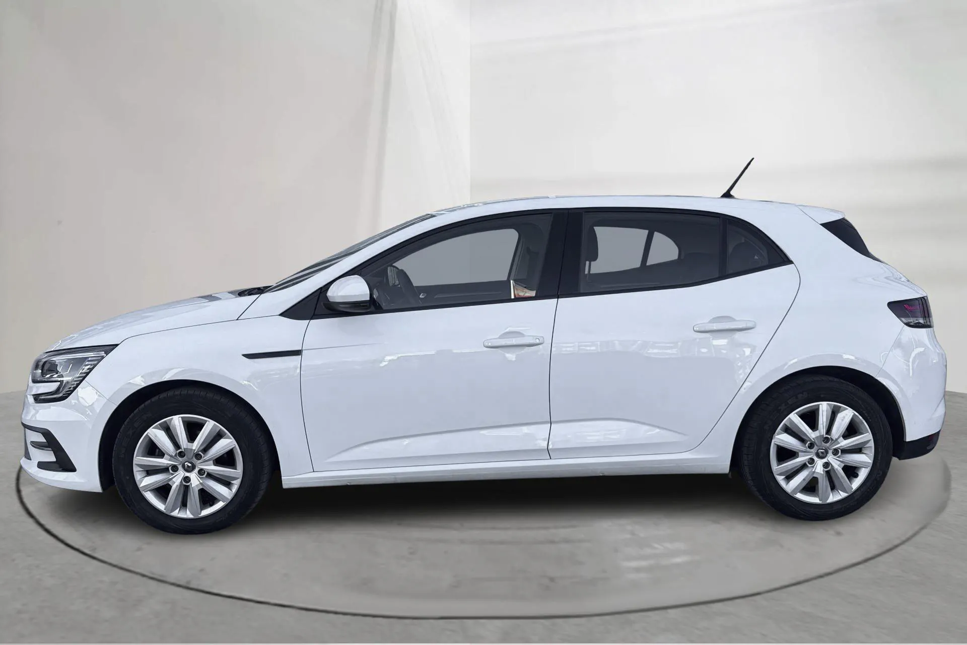 Presentationsfoto 2 av 16: Renault Mégane 1.5 dCi (115hk) - 9 572 mil - Manuell - vit - 2022