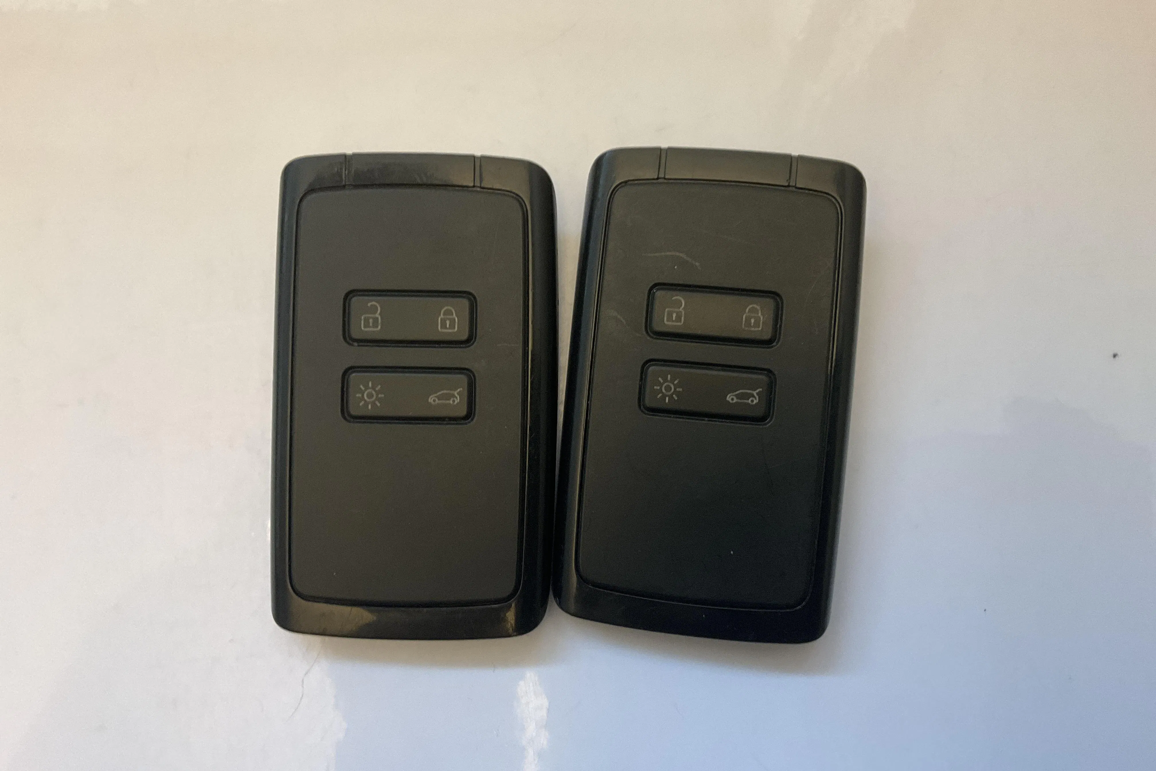 Presentationsfoto 13 av 13: Renault Captur 1.0 TCe (90hk) - 7 798 mil - Manuell - vit - 2022