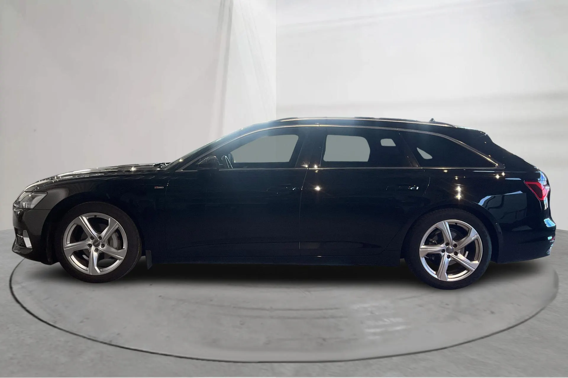 Presentationsfoto 2 av 17: Audi A6 Avant 40 TDI (204hk) - 14 725 mil - Automat - svart - 2020