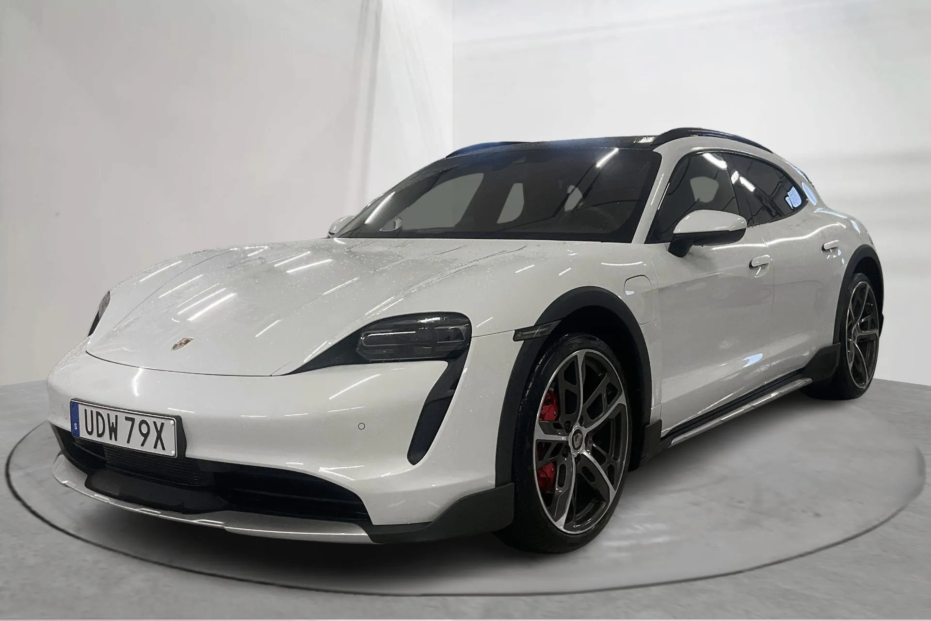 Porsche Taycan 4S Cross Turismo (490hk)