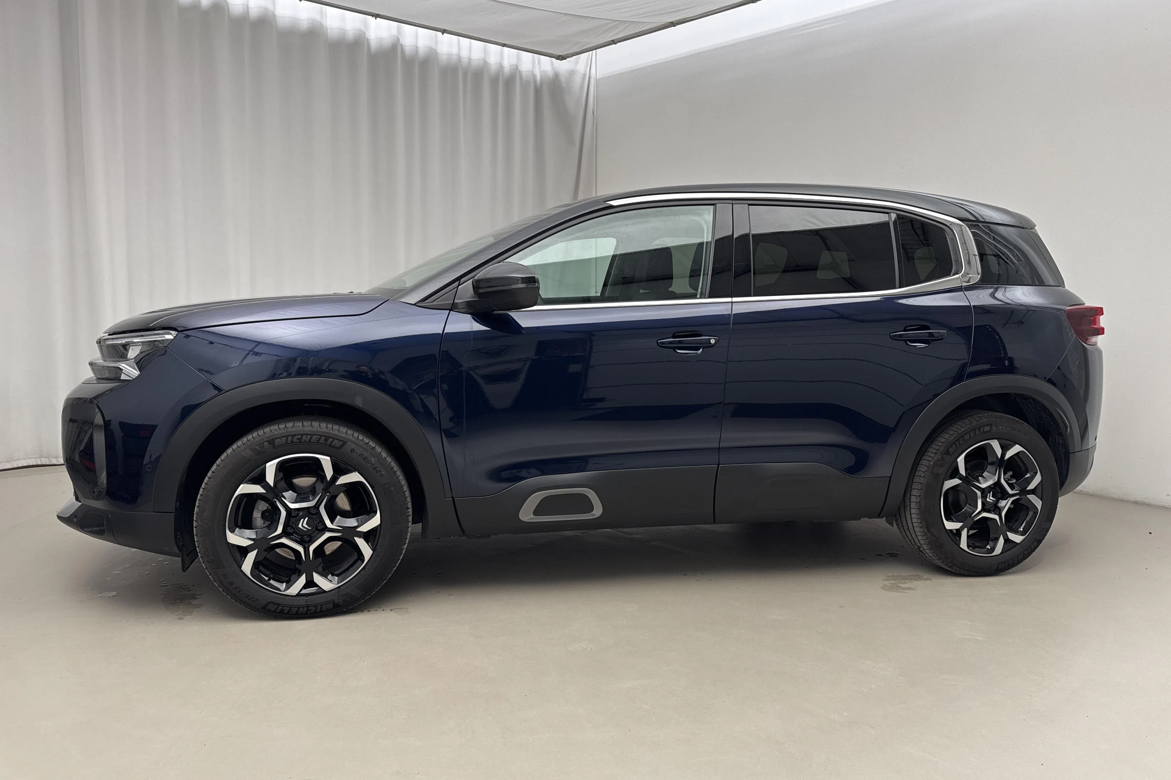 Esittelykuva 2 osoitteesta 19: Citroën C5 Aircross PureTech (130hk) - 18 710 km - Automaattinen - sininen - 2023