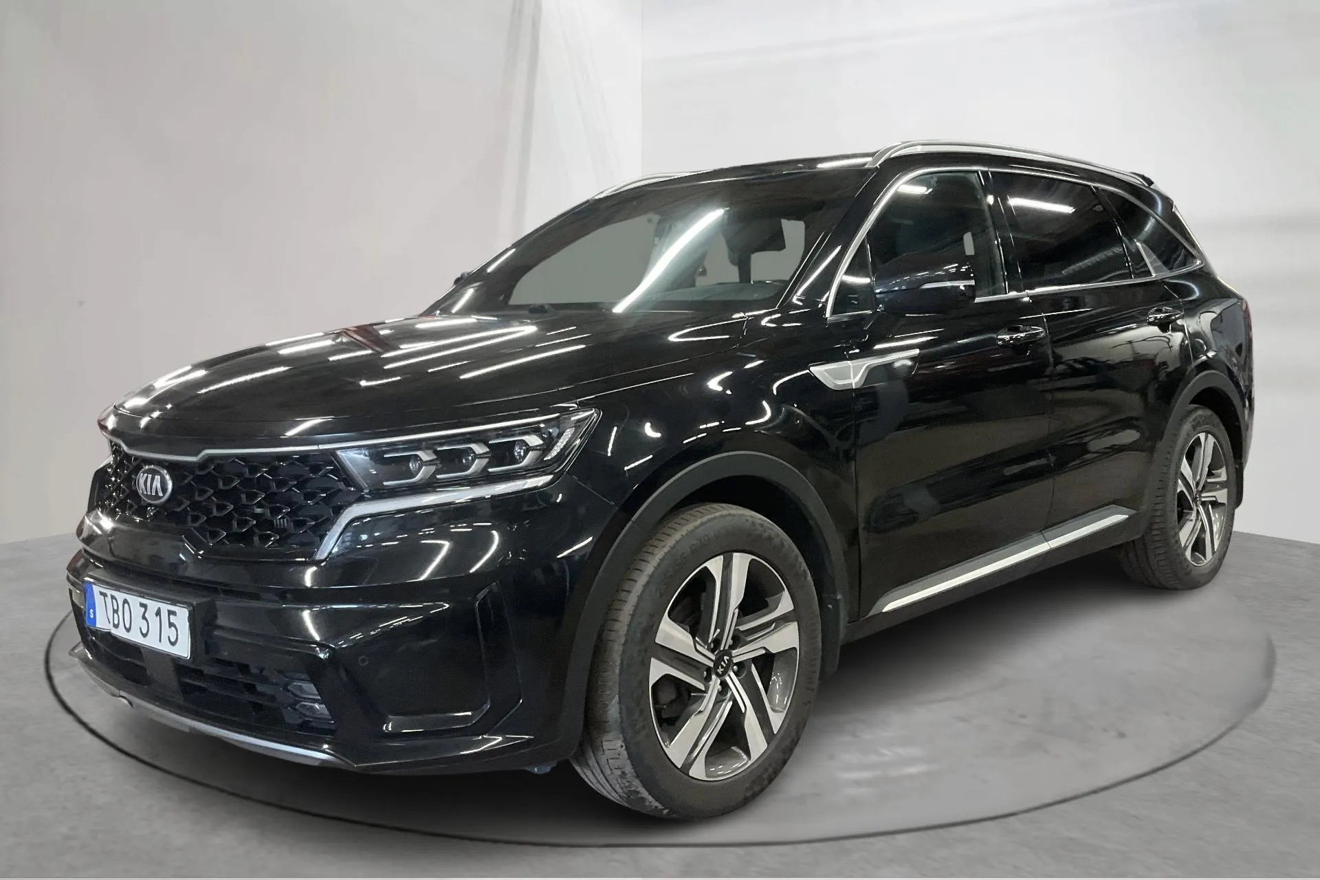 Presentation photo 1 of 19: KIA Sorento 1.6 T-GDi Plug-in Hybrid AWD (265hk) - 106 210 km - Automatic - black - 2021