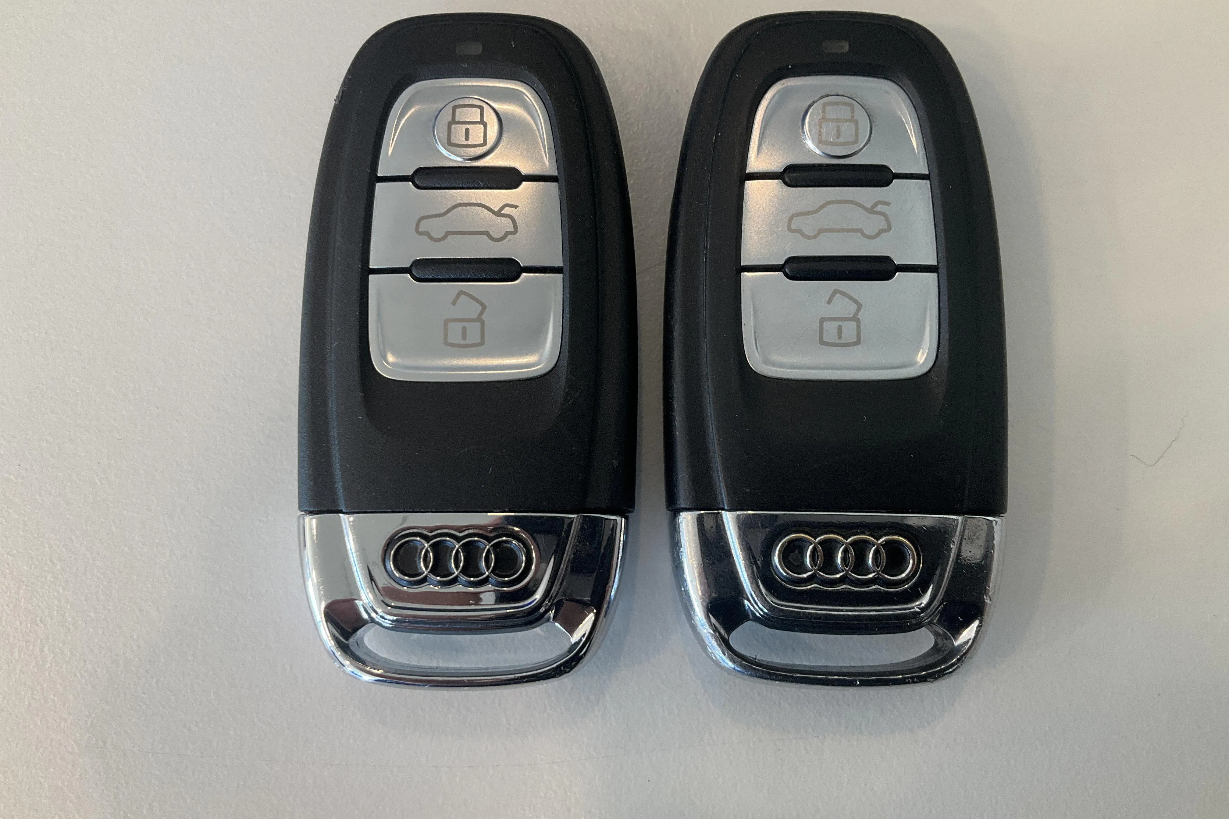 Esitlusfoto 15 aadressil 15: Audi A5 2.0 TFSI Coupé quattro (211hk) - 130 520 km - Automaatne - valge - 2012