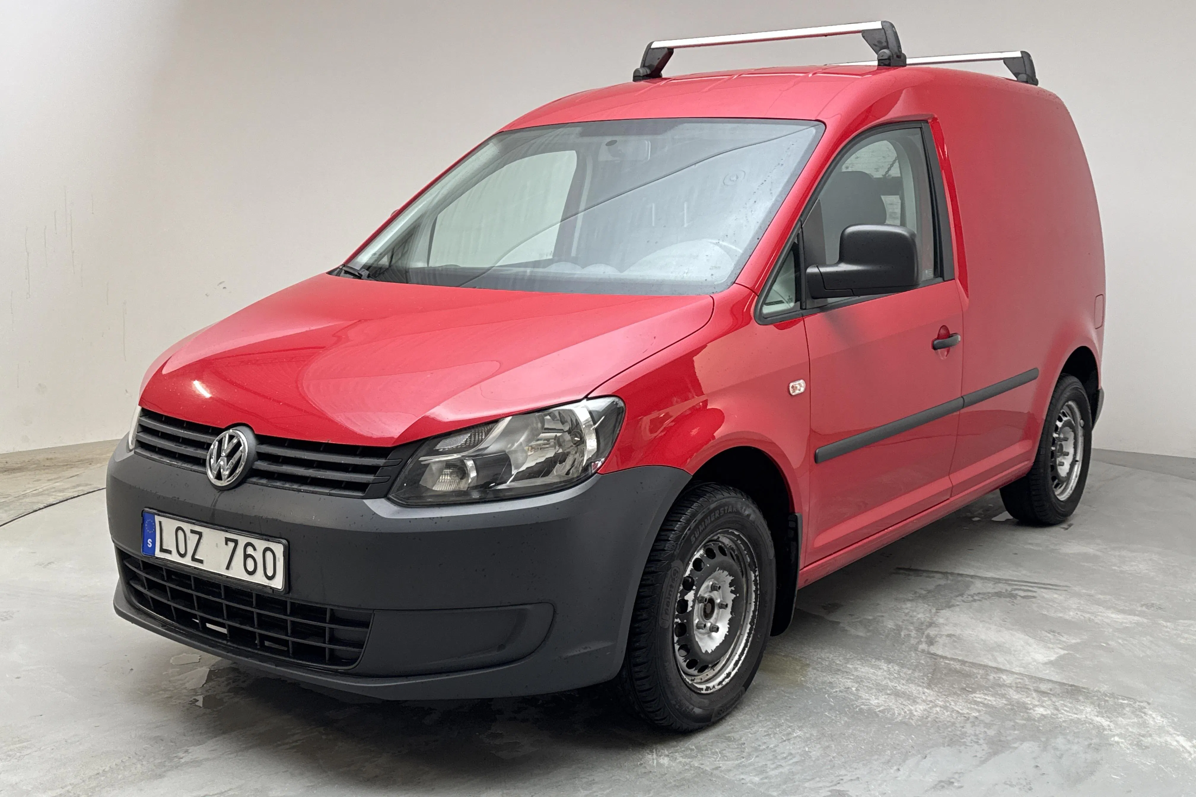 Presentation photo 1 of 11: VW Caddy 1.6 TDI Skåp (75hk) - 157 120 km - Manual - red - 2011