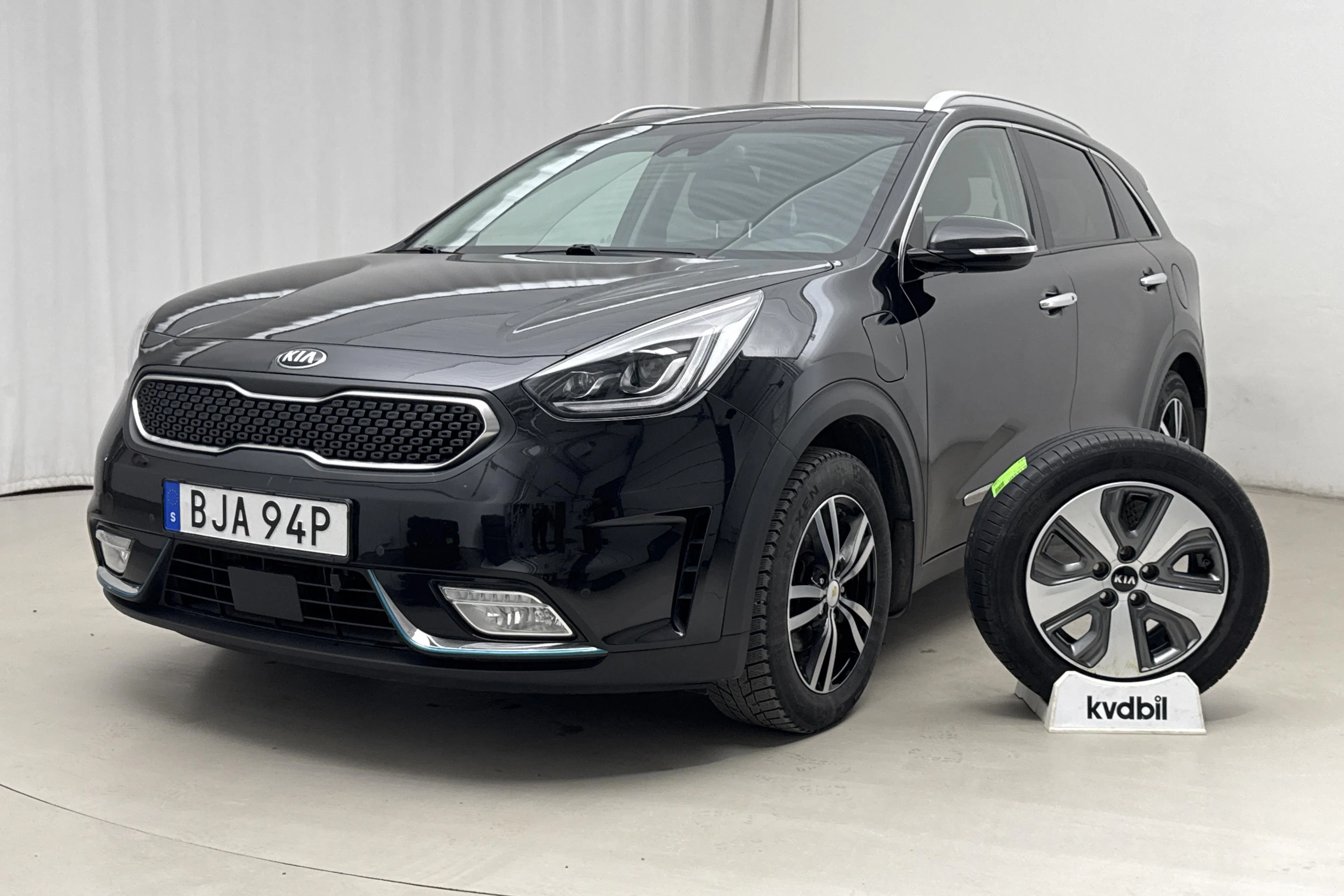 Presentation photo 1 of 26: KIA Niro Plug-in Hybrid 1.6 (141hk) - 124 930 km - Automatic - black - 2019