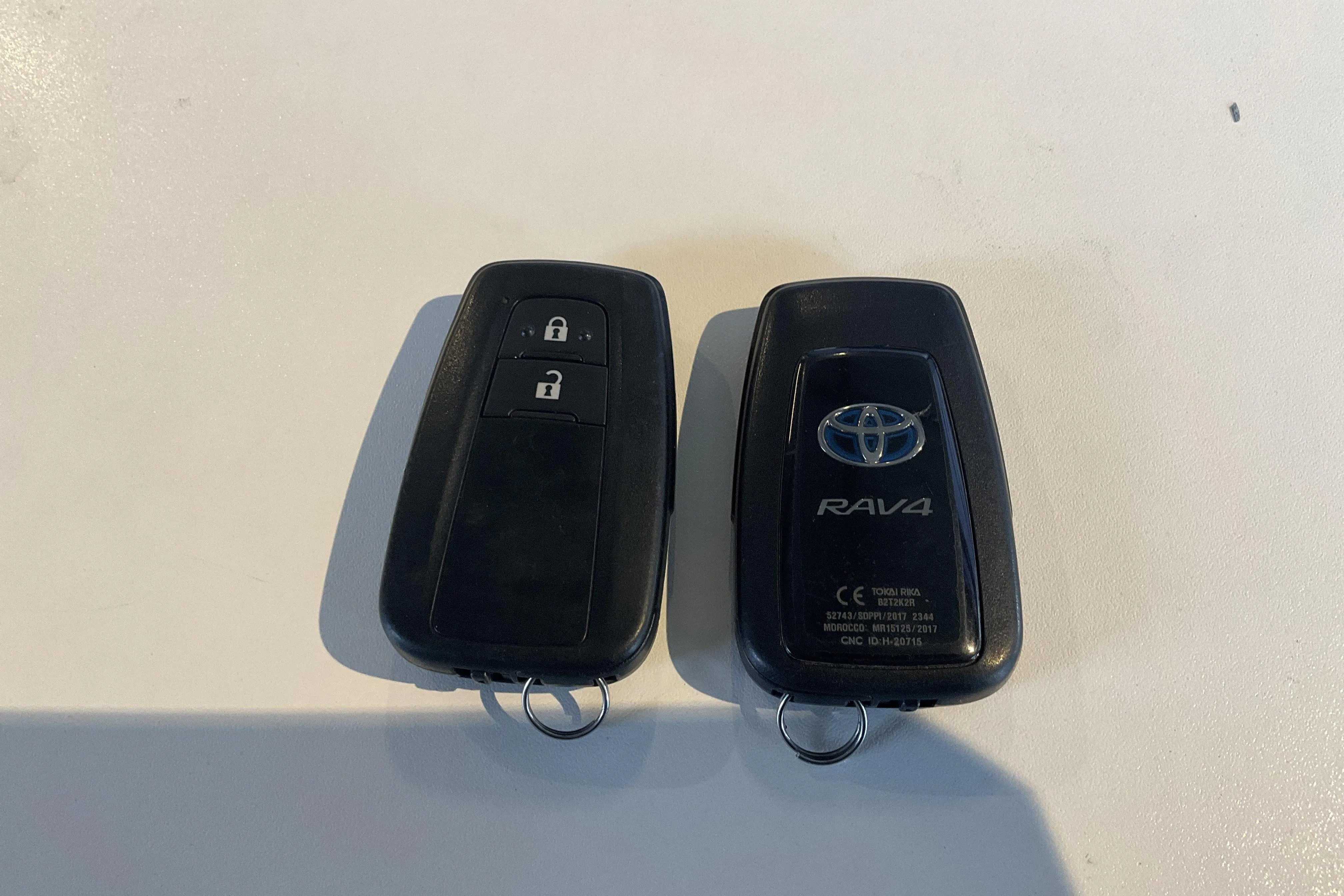 Presentationsfoto 15 av 15: Toyota RAV4 2.5 HSD AWD (222hk) - 13 551 mil - Automat - silver - 2020