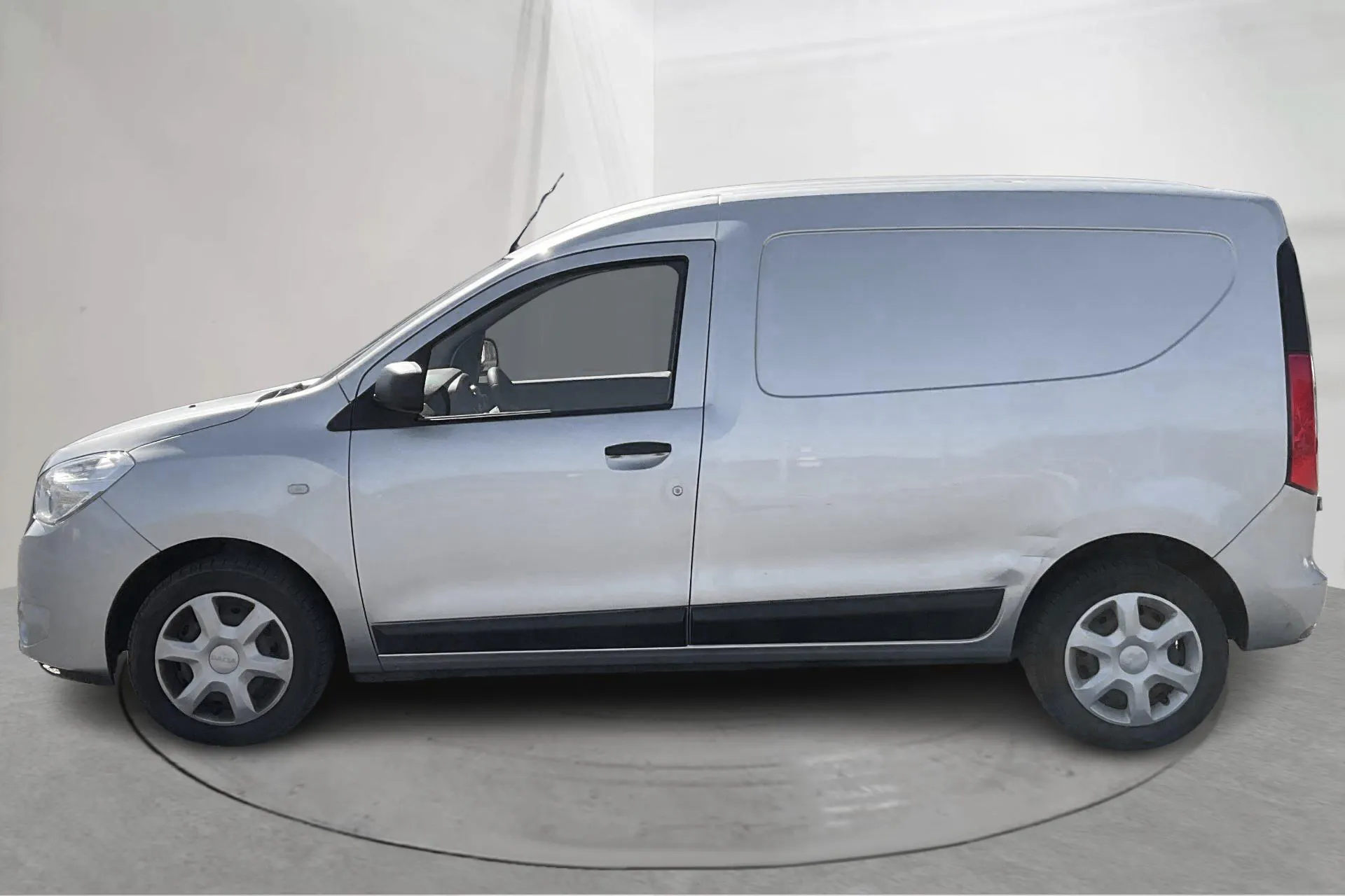 Presentationsfoto 2 av 13: Dacia Dokker Van 1.5 Blue dCi (95hk) - 13 575 mil - Manuell - 2021