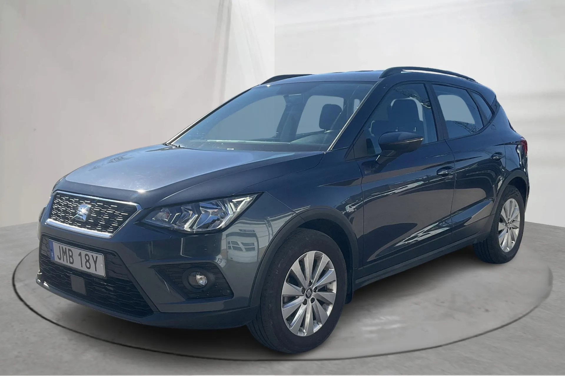 Presentationsfoto 1 av 13: Seat Arona 1.6 TDI 5dr (95hk) - 7 912 mil - Automat - Dark Grey - 2021