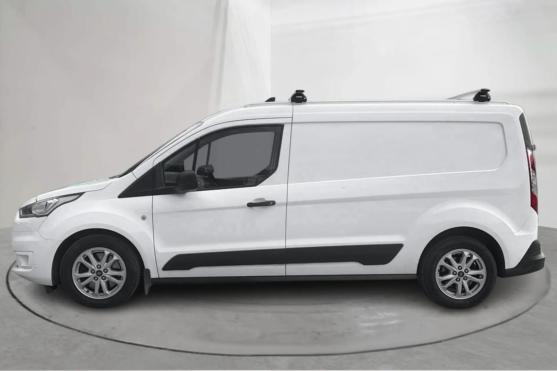 Presentationsfoto 2 av 13: Ford Transit Connect 1.5 EcoBlue (100hk) - 5 342 mil - Automat - vit - 2021