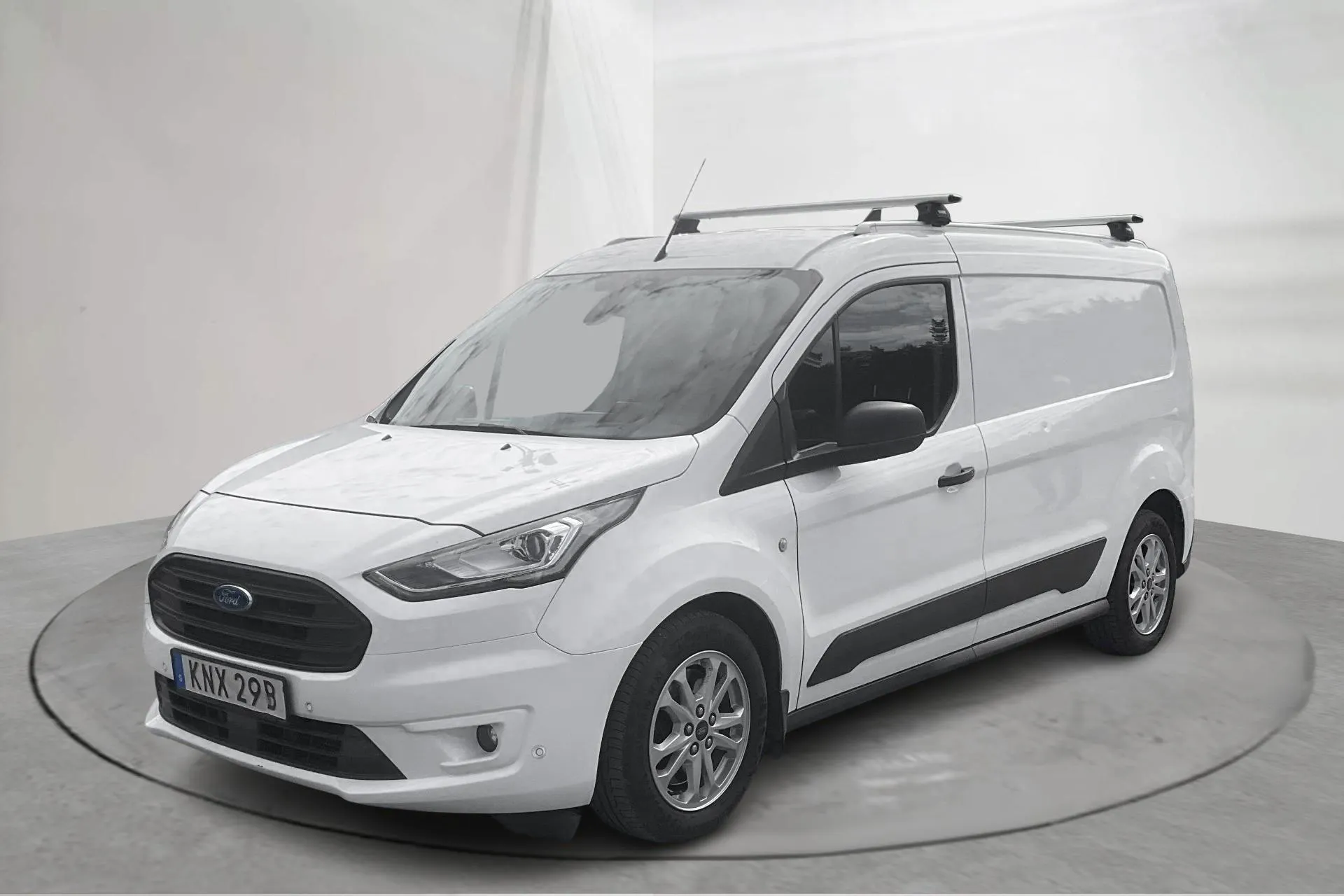 Presentationsfoto 1 av 13: Ford Transit Connect 1.5 EcoBlue (100hk) - 5 342 mil - Automat - vit - 2021