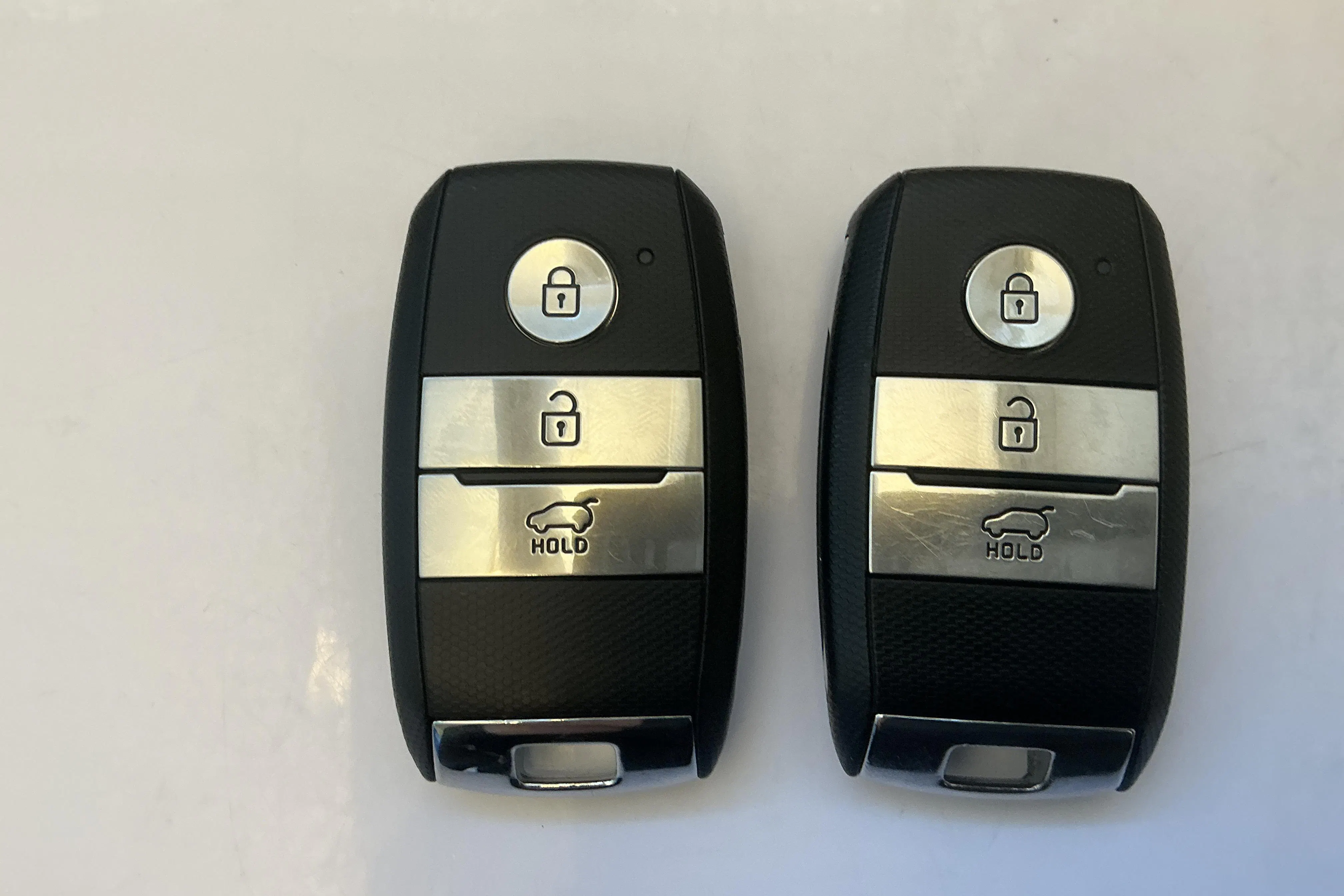 Presentation photo 16 of 16: KIA e-Niro 64kWh (204hk) - 40 410 km - Automatic - white - 2020