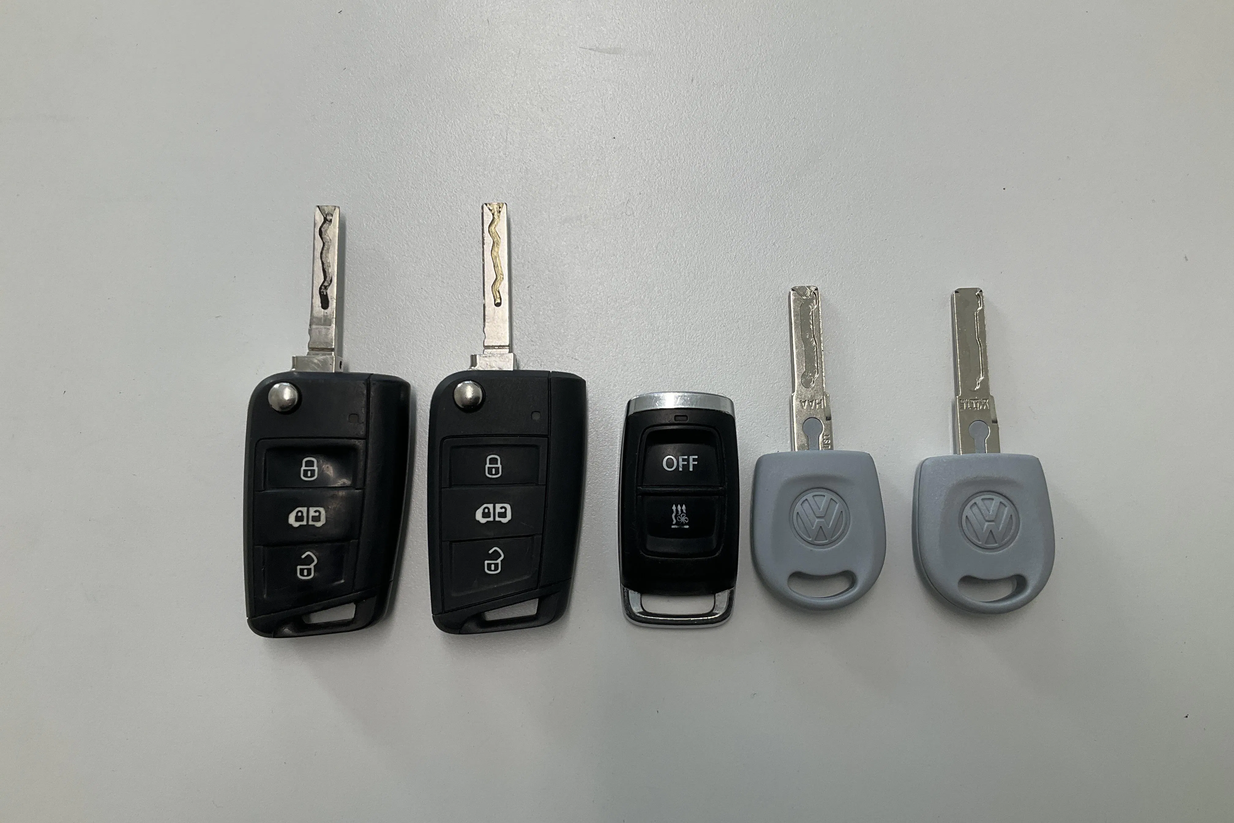 Presentationsfoto 13 av 13: VW Transporter T6 2.0 TDI BMT Skåp (150hk) - 12 062 mil - Automat - vit - 2020