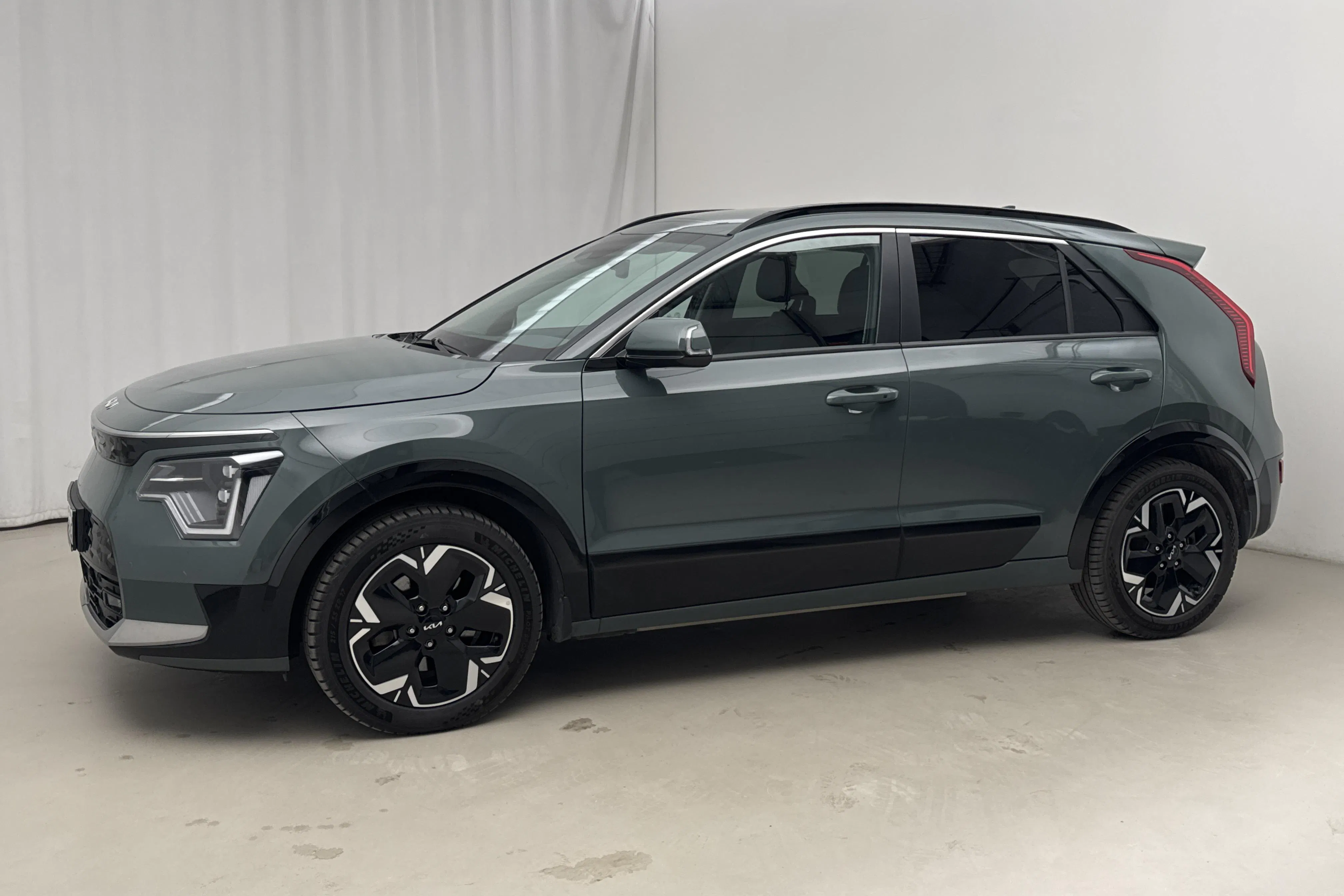 Presentation photo 2 of 20: KIA Niro EV 65kWh (204hk) - 59 570 km - Automatic - green - 2023