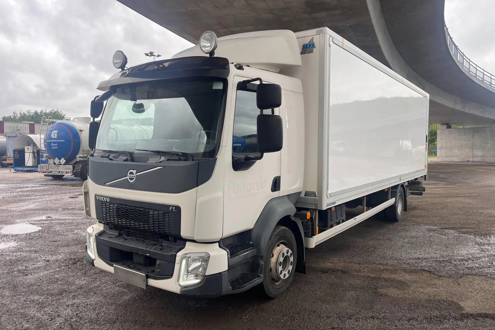 Presentationsfoto 1 av 93: VOLVO FL210 - 244 663 km - Automat - 2017