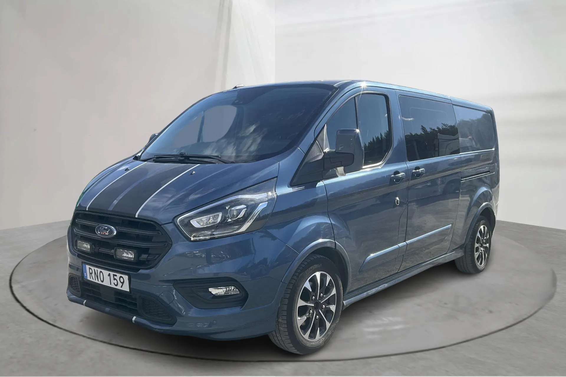 Presentation photo 1 of 14: Ford Transit Custom 290 Sportsvan (185hk) - 106 180 km - Automatic - blue - 2022