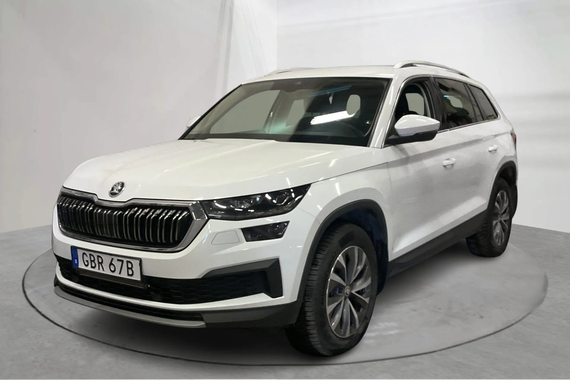 Presentation photo 1 of 18: Skoda Kodiaq 2.0 TDI 4X4 (200hk) - 133 990 km - Automatic - white - 2023