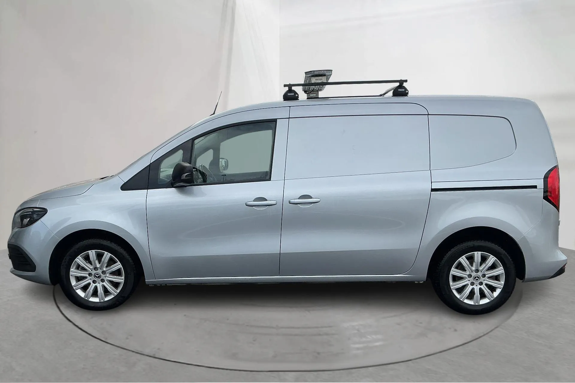 Presentation photo 2 of 16: Mercedes Citan 112 1.5 CDI (116hk) - 11 210 km - Automatic - silver - 2024