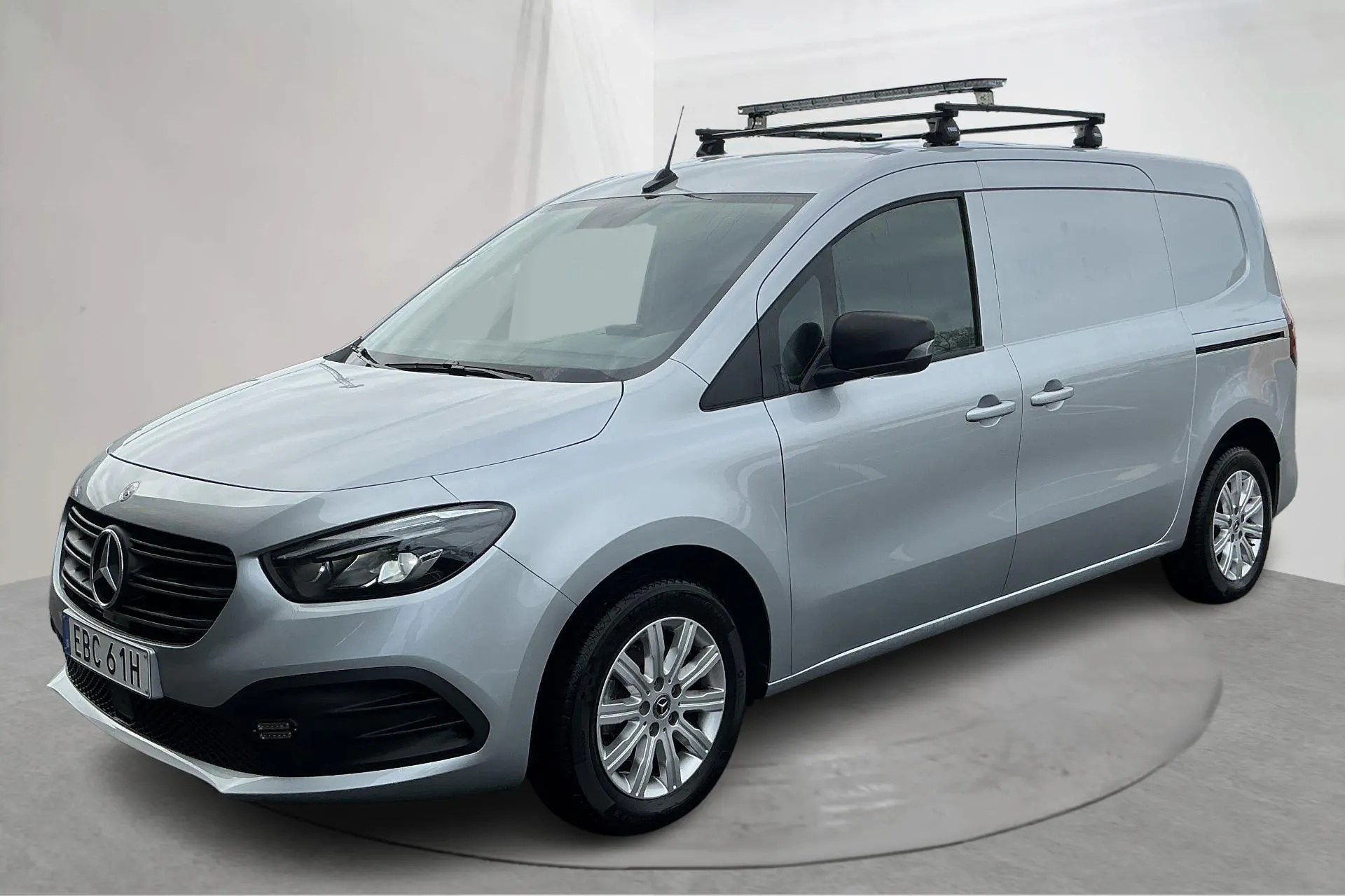 Presentation photo 1 of 16: Mercedes Citan 112 1.5 CDI (116hk) - 11 210 km - Automatic - silver - 2024