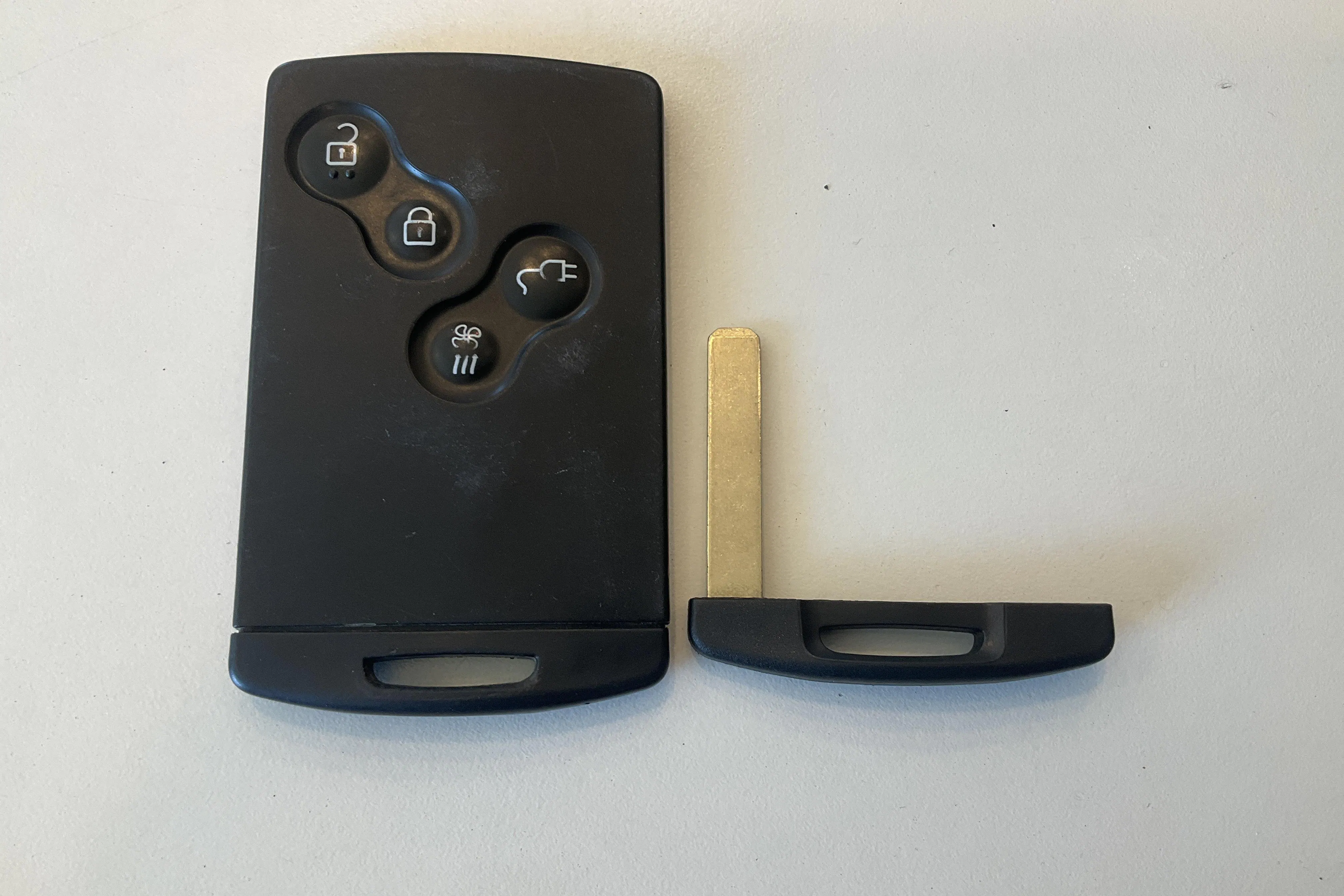 Presentationsfoto 21 av 21: Renault Zoe 41kWh R110 (108hk) - 6 535 mil - Automat - vit - 2018