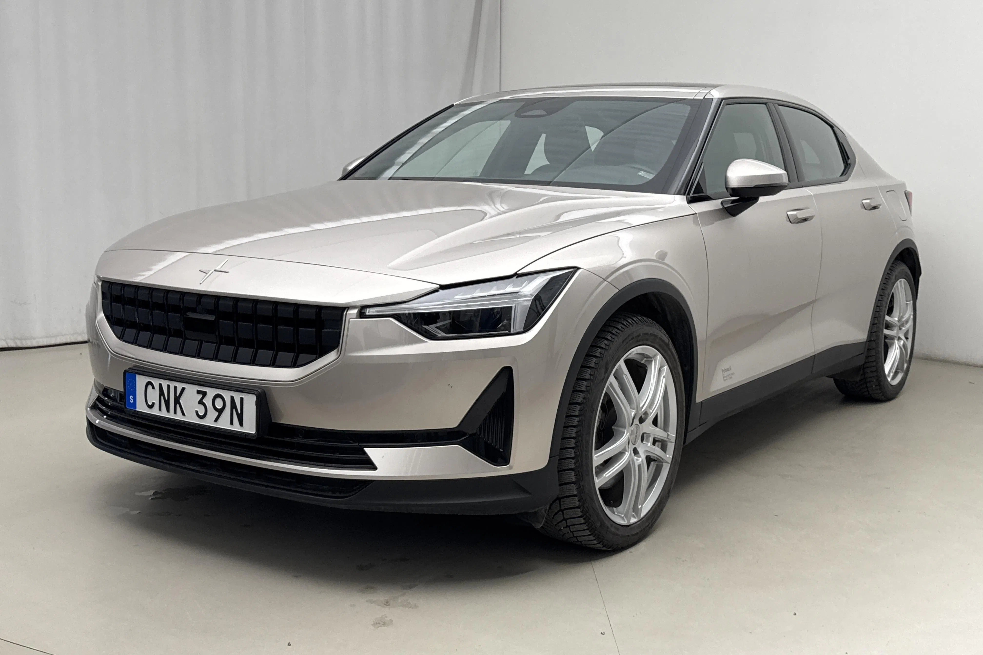 Presentationsfoto 1 av 27: Polestar 2 Standard range Single motor (231hk) - 5 664 mil - Automat - Light Grey - 2023