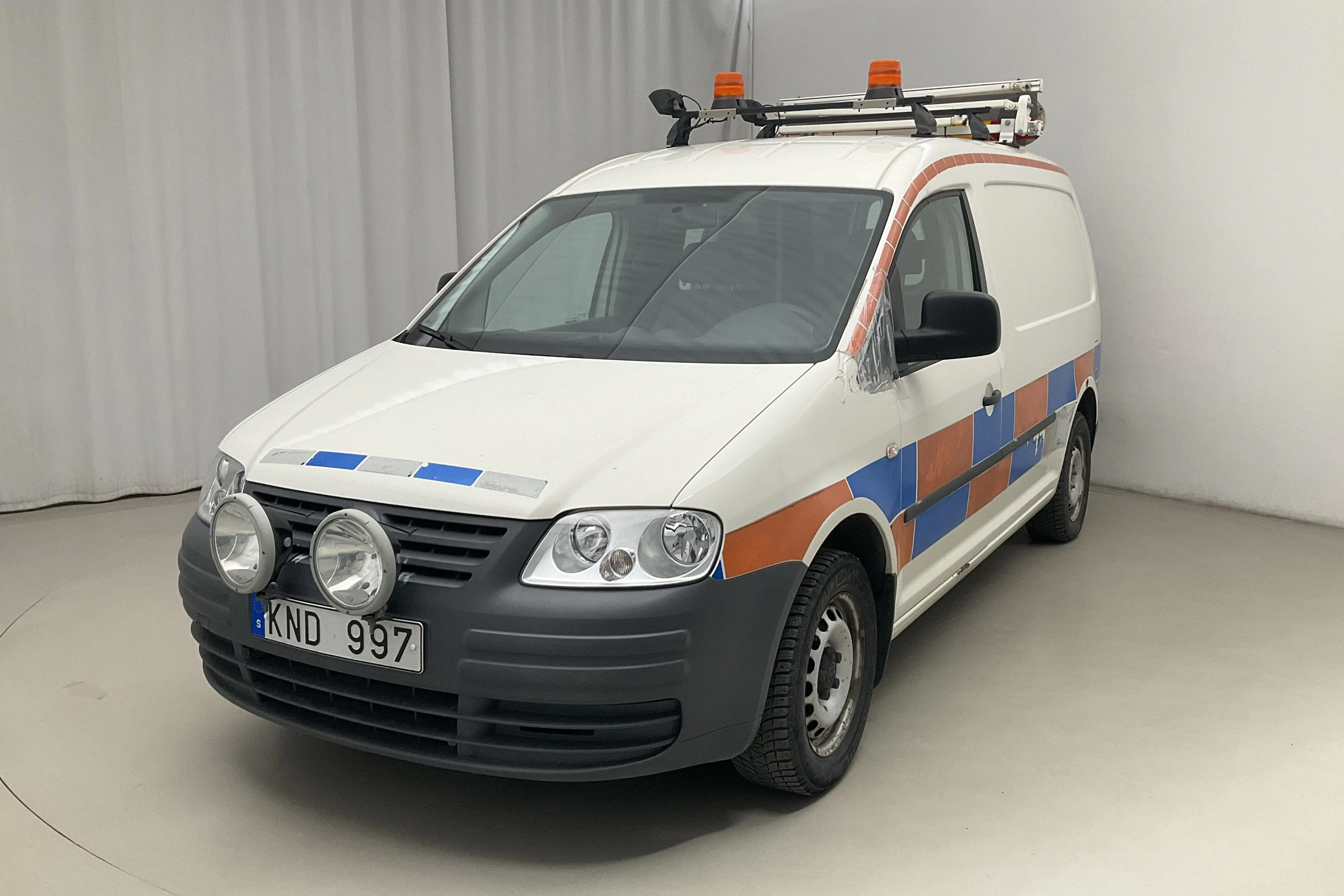 Presentation photo 1 of 17: VW Caddy 2.0 Ecofuel Maxi Skåp (109hk) - 134 560 km - Manual - white - 2010