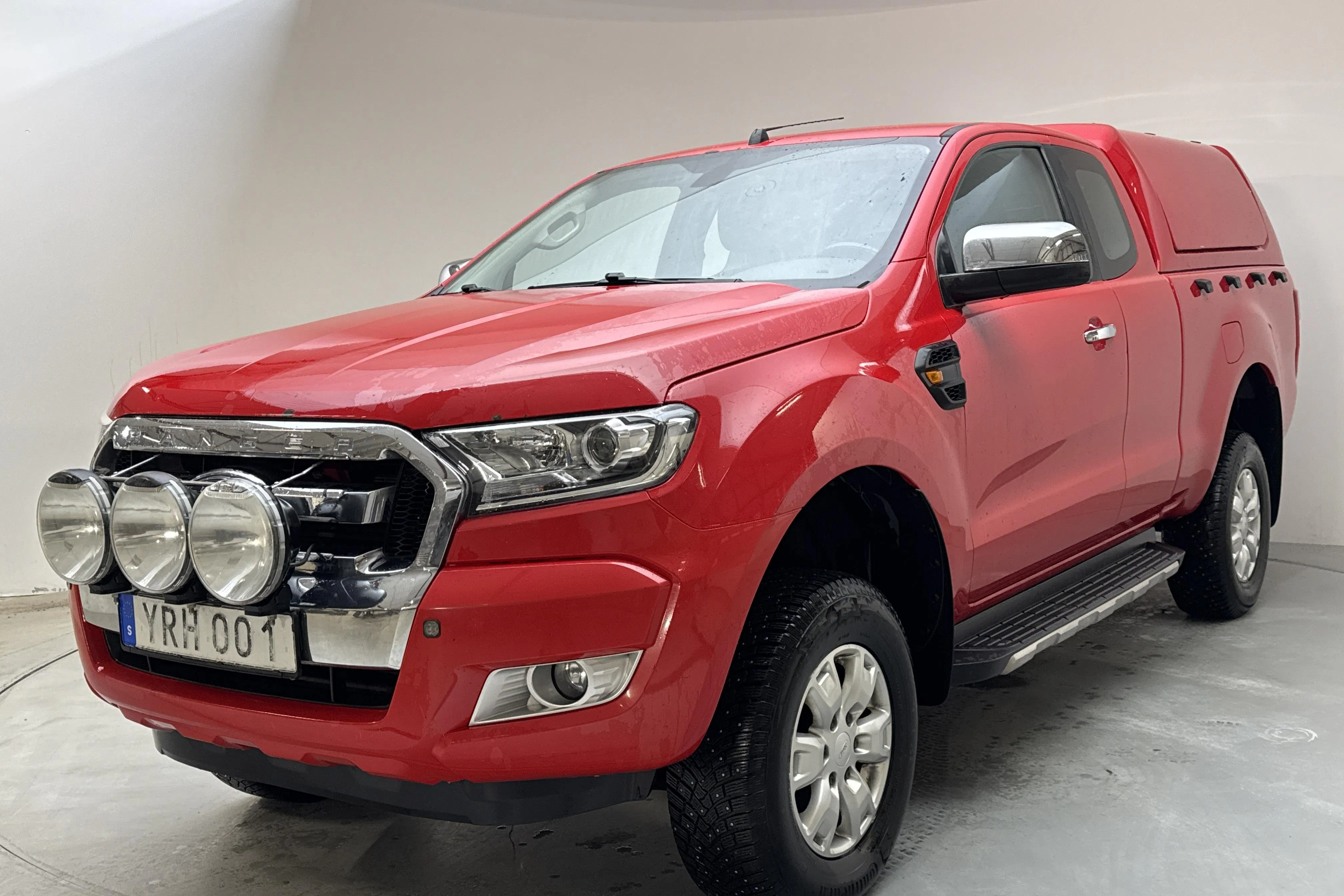 Presentationsfoto 1 av 12: Ford Ranger 2.2 TDCi 4WD (160hk) - 28 000 mil - Automat - röd - 2017