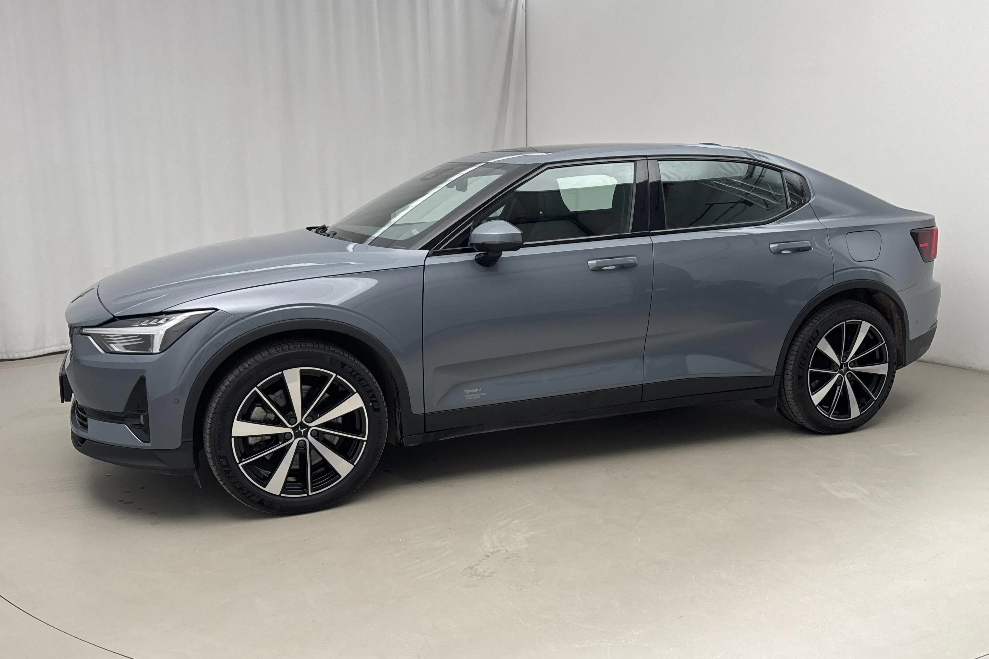 Presentationsfoto 2 av 24: Polestar 2 Long range Dual motor (408hk) - 4 922 mil - Automat - grå - 2022