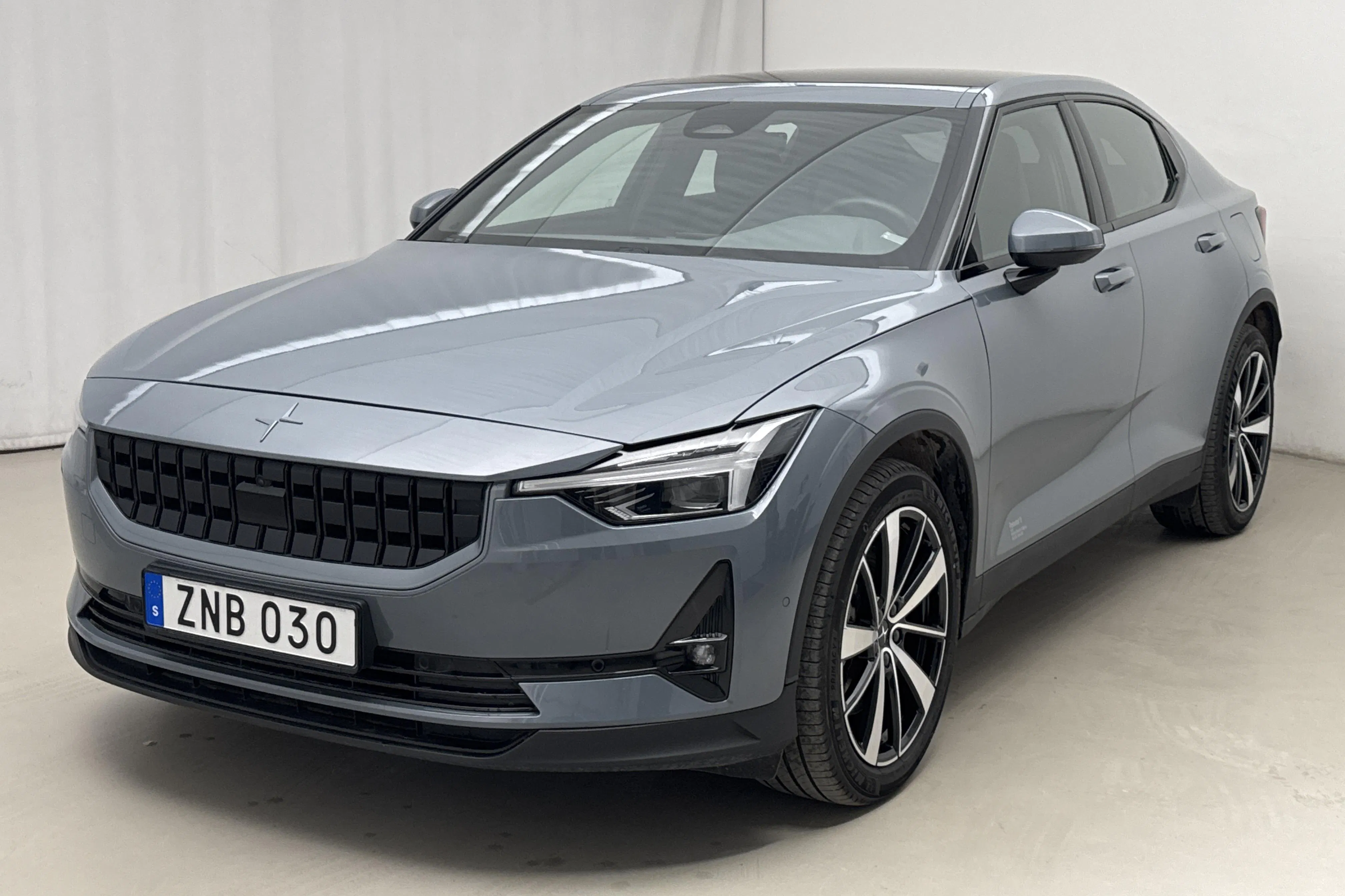 Presentationsfoto 1 av 24: Polestar 2 Long range Dual motor (408hk) - 4 922 mil - Automat - grå - 2022
