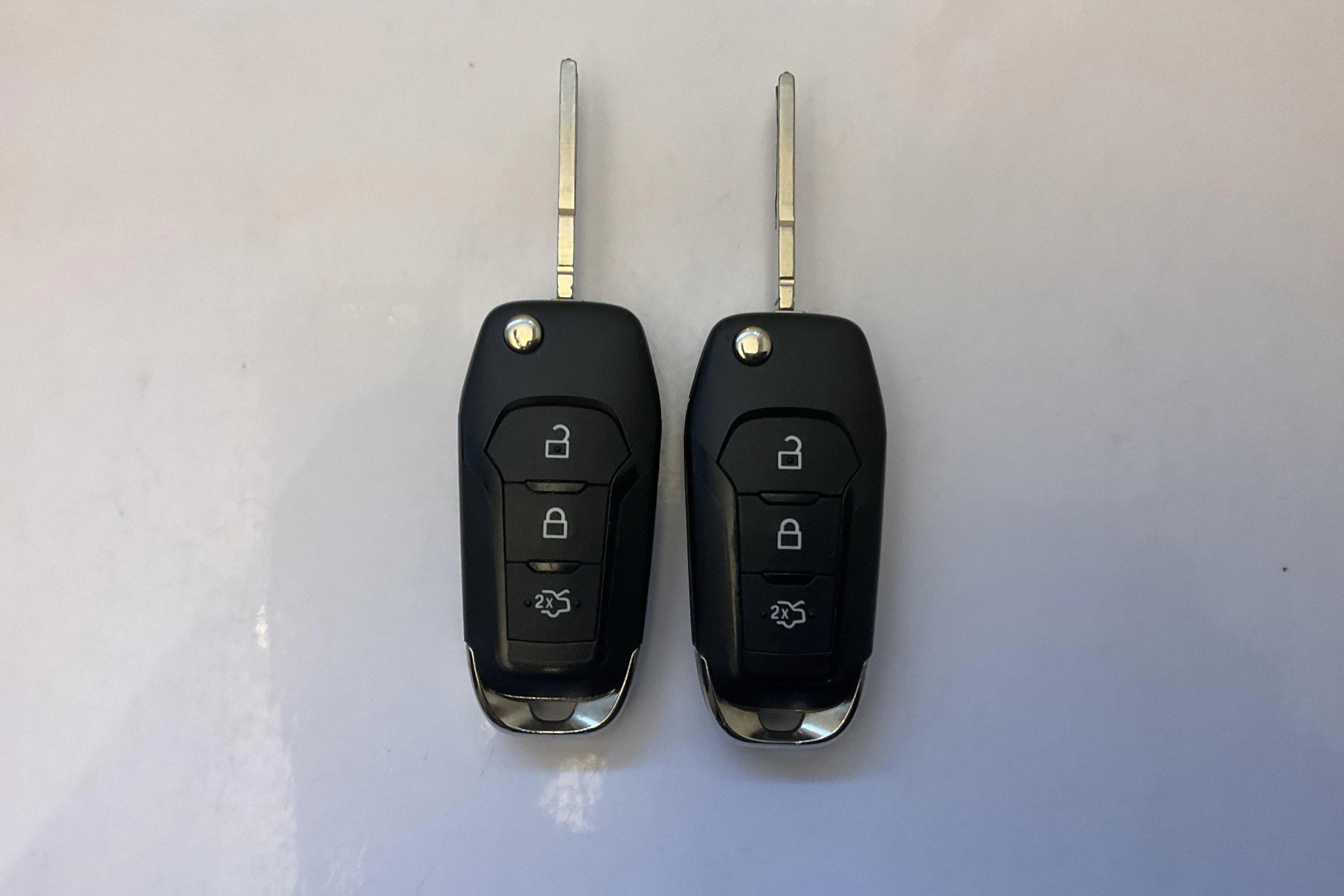 Presentation photo 12 of 12: Ford Fiesta 1.0T E85 EcoBoost 5dr (95hk) - 17 870 km - Manual - red - 2022