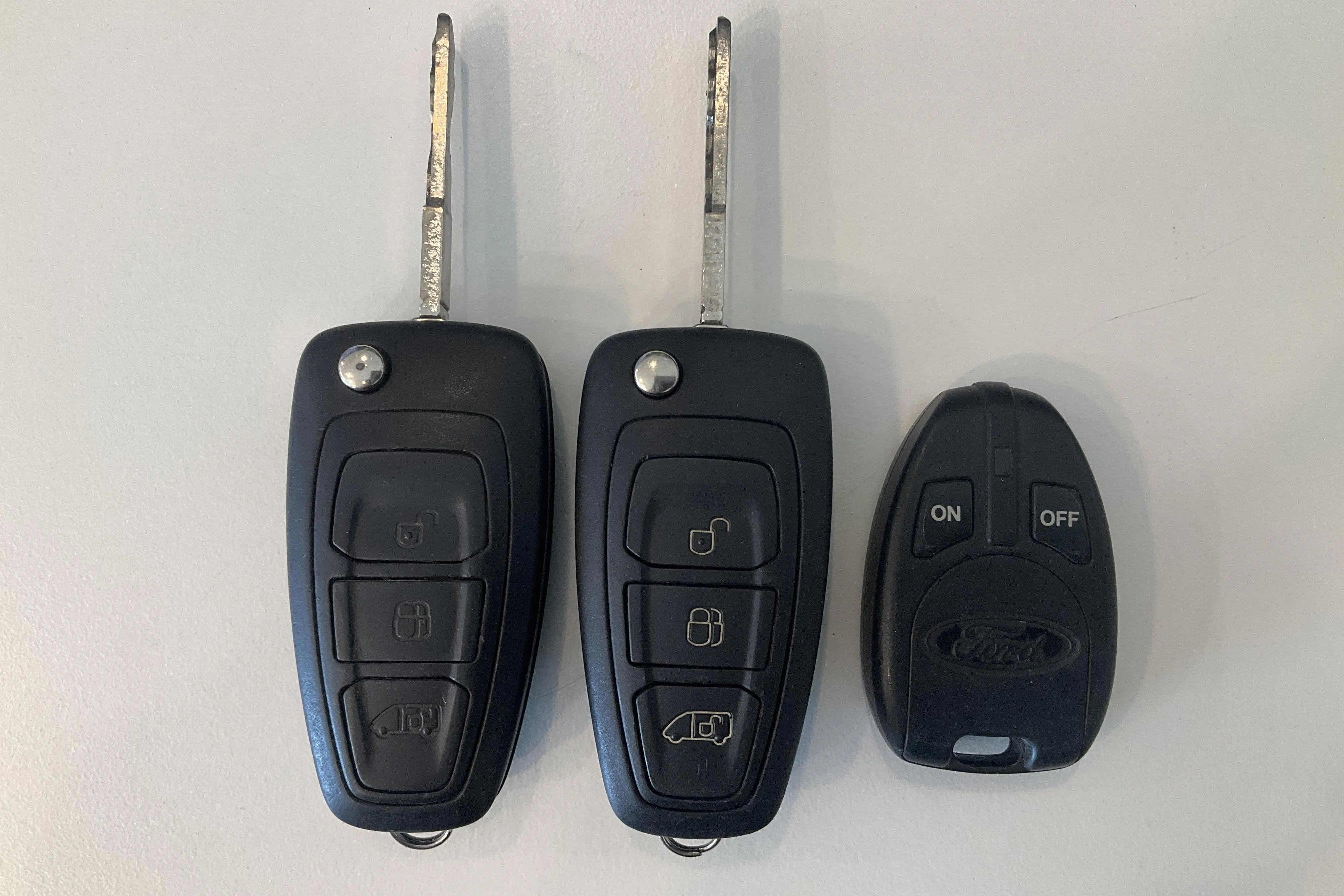 Presentation photo 11 of 11: Ford Transit 350 2.0 TDCi 2WD (170hk) - 167 120 km - Automatic - white - 2022