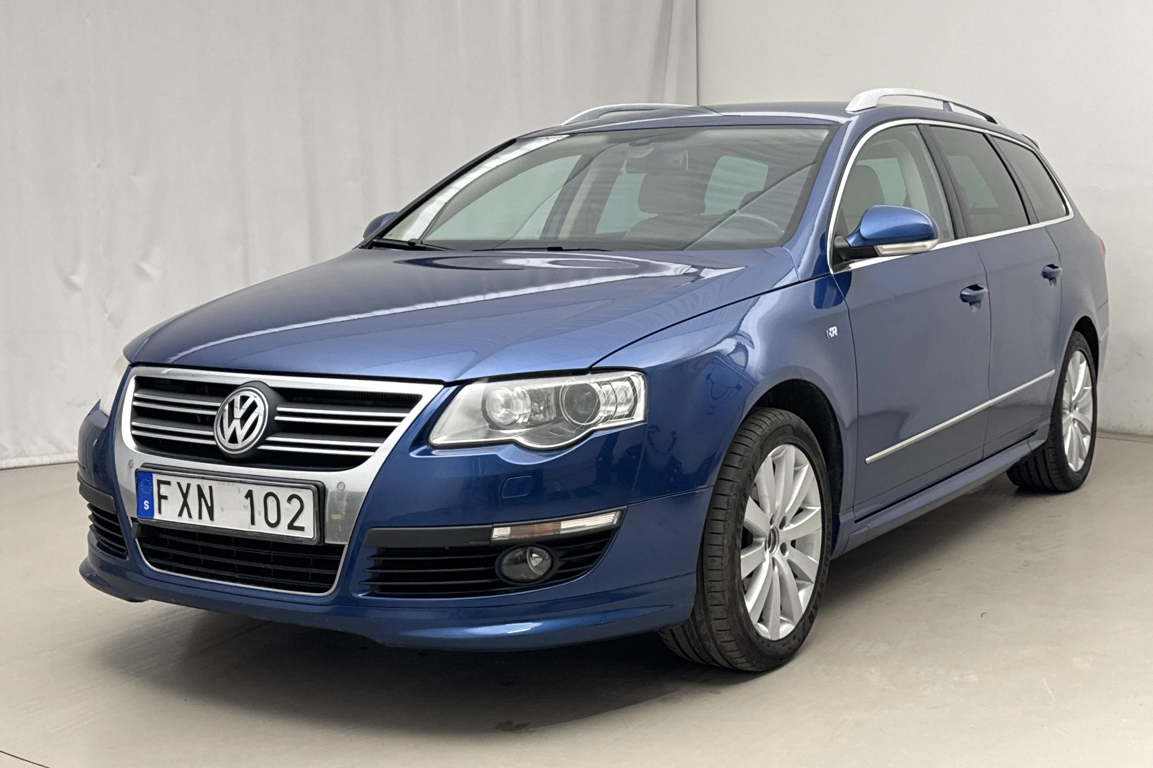 Presentation photo 1 of 17: VW Passat 1.4 TSI EcoFuel Variant (150hk) - 140 900 km - Automatic - blue - 2010