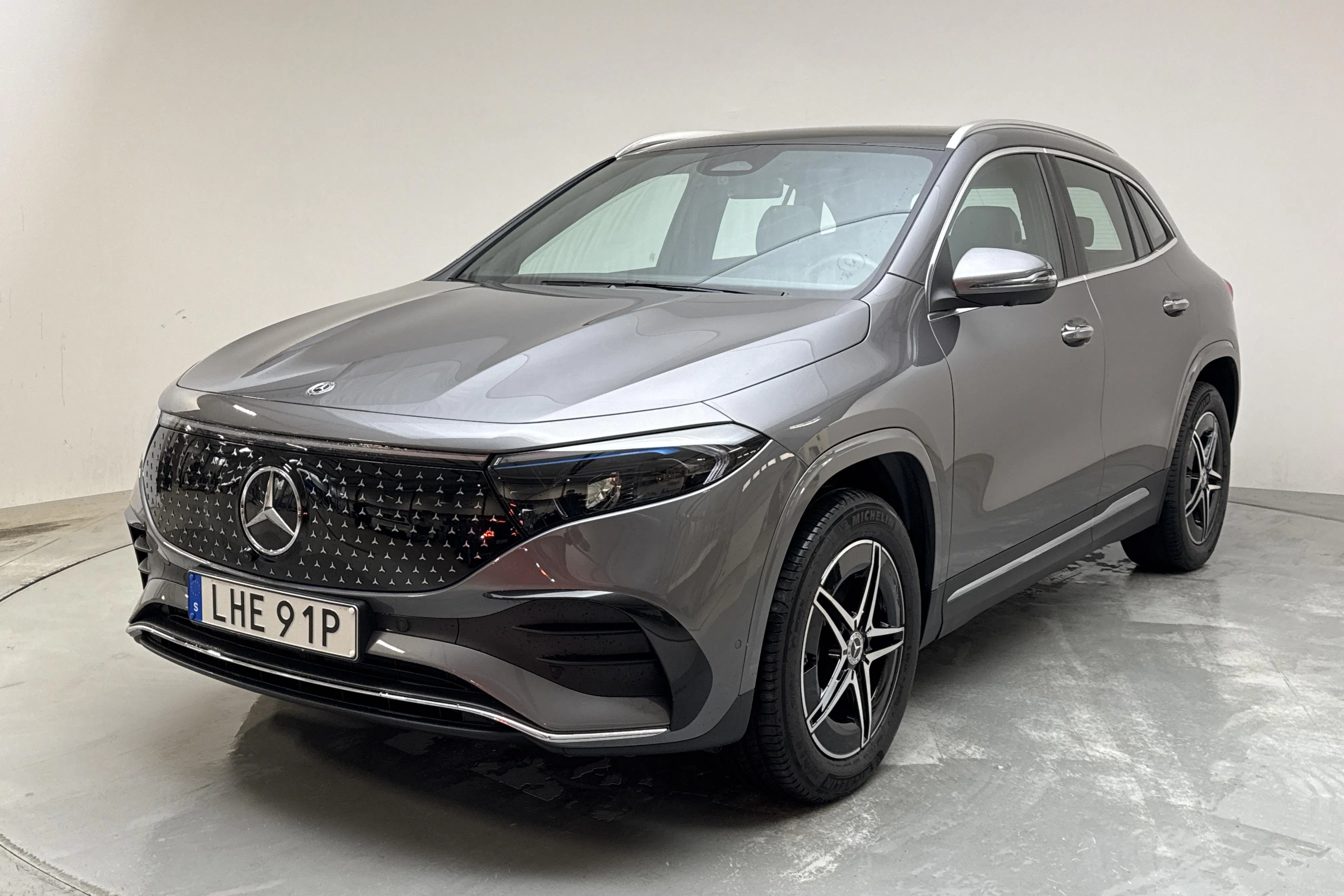 Presentationsfoto 1 av 20: Mercedes EQA 250+ H243 (190hk) - 1 611 mil - Automat - Dark Grey - 2025