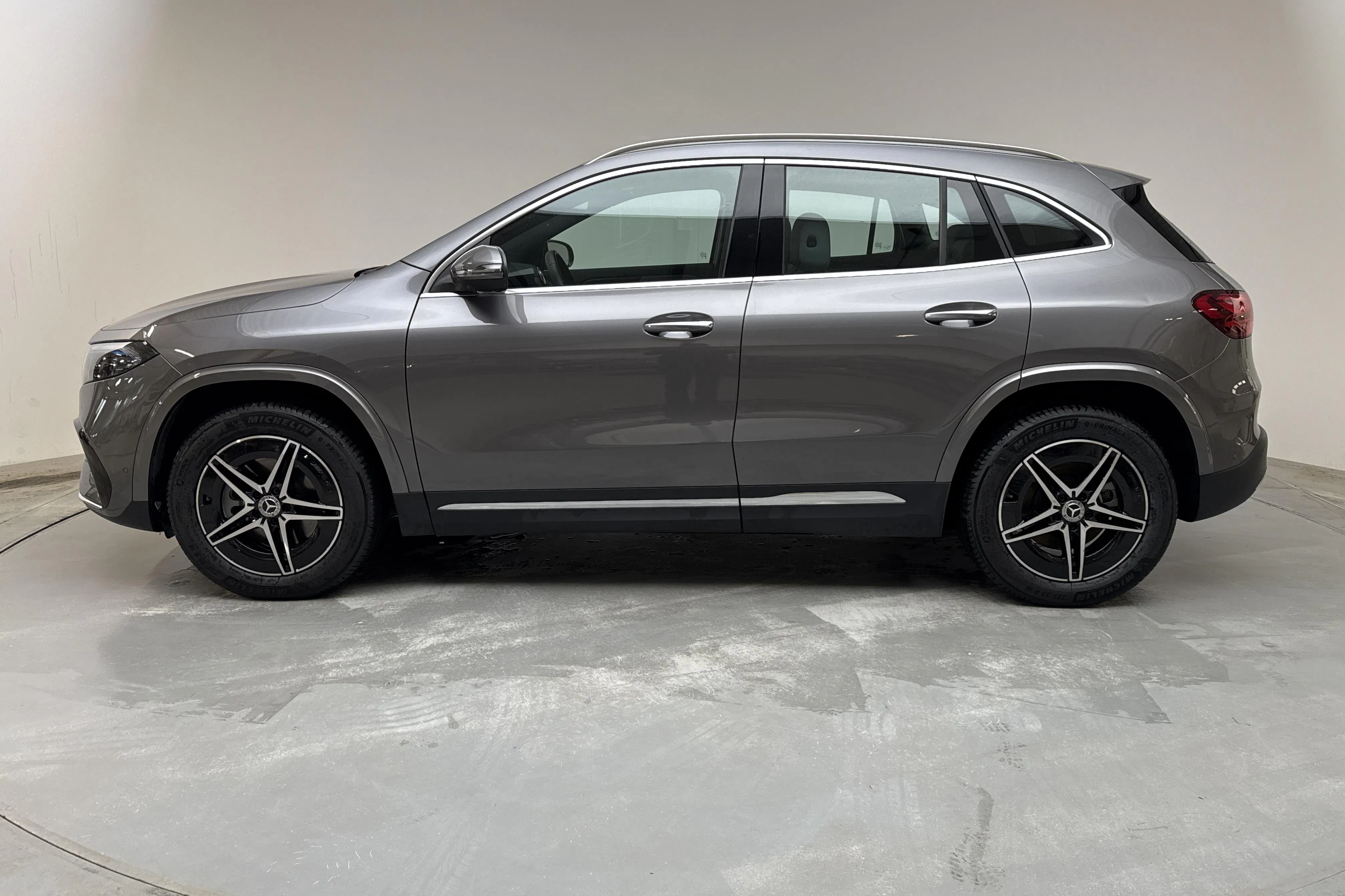 Presentationsfoto 2 av 20: Mercedes EQA 250+ H243 (190hk) - 1 611 mil - Automat - Dark Grey - 2025