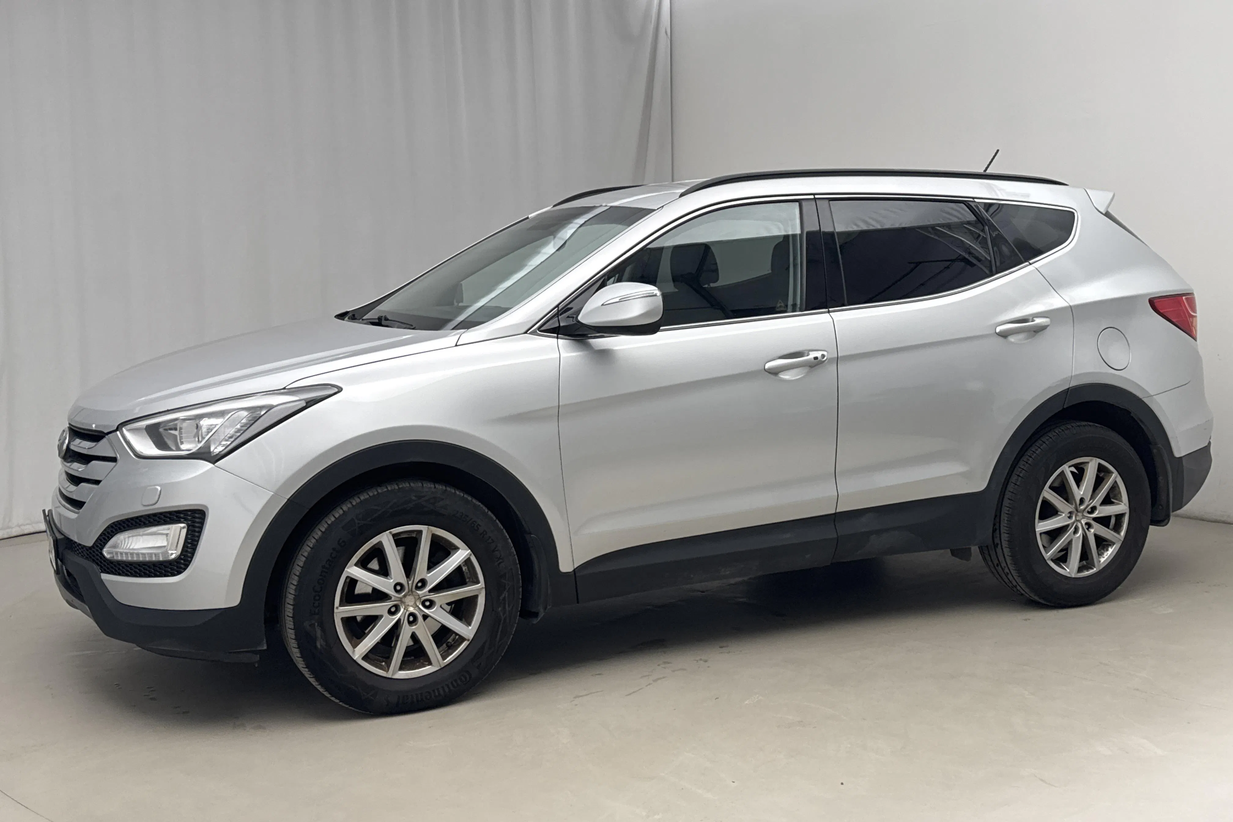 Presentation photo 2 of 15: Hyundai Santa Fé 2.2 CRDi-R 4WD (197hk) - 236 480 km - Automatic - silver - 2013