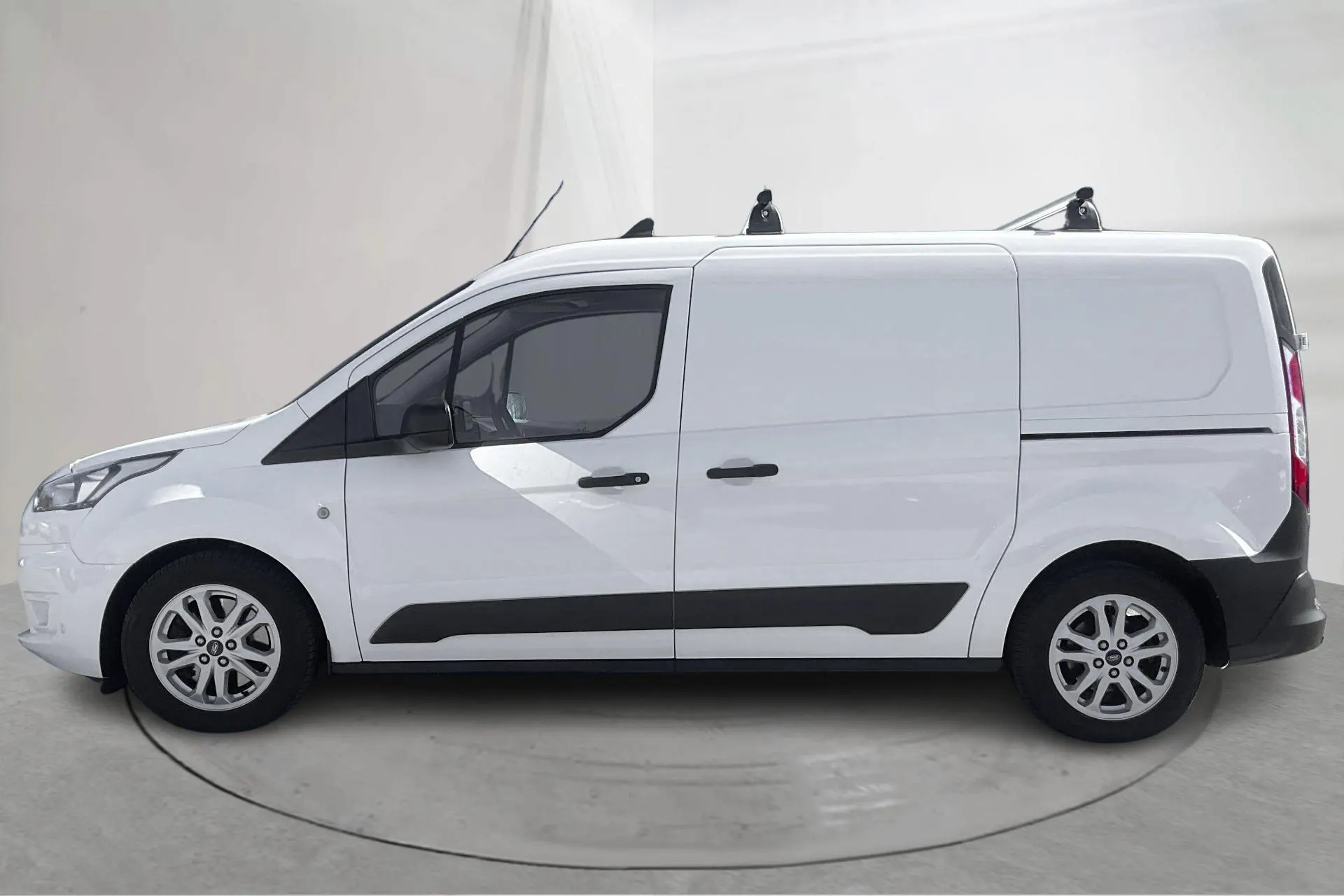 Presentation photo 2 of 17: Ford Transit Connect 1.5 EcoBlue (100hk) - 97 380 km - Automatic - white - 2022