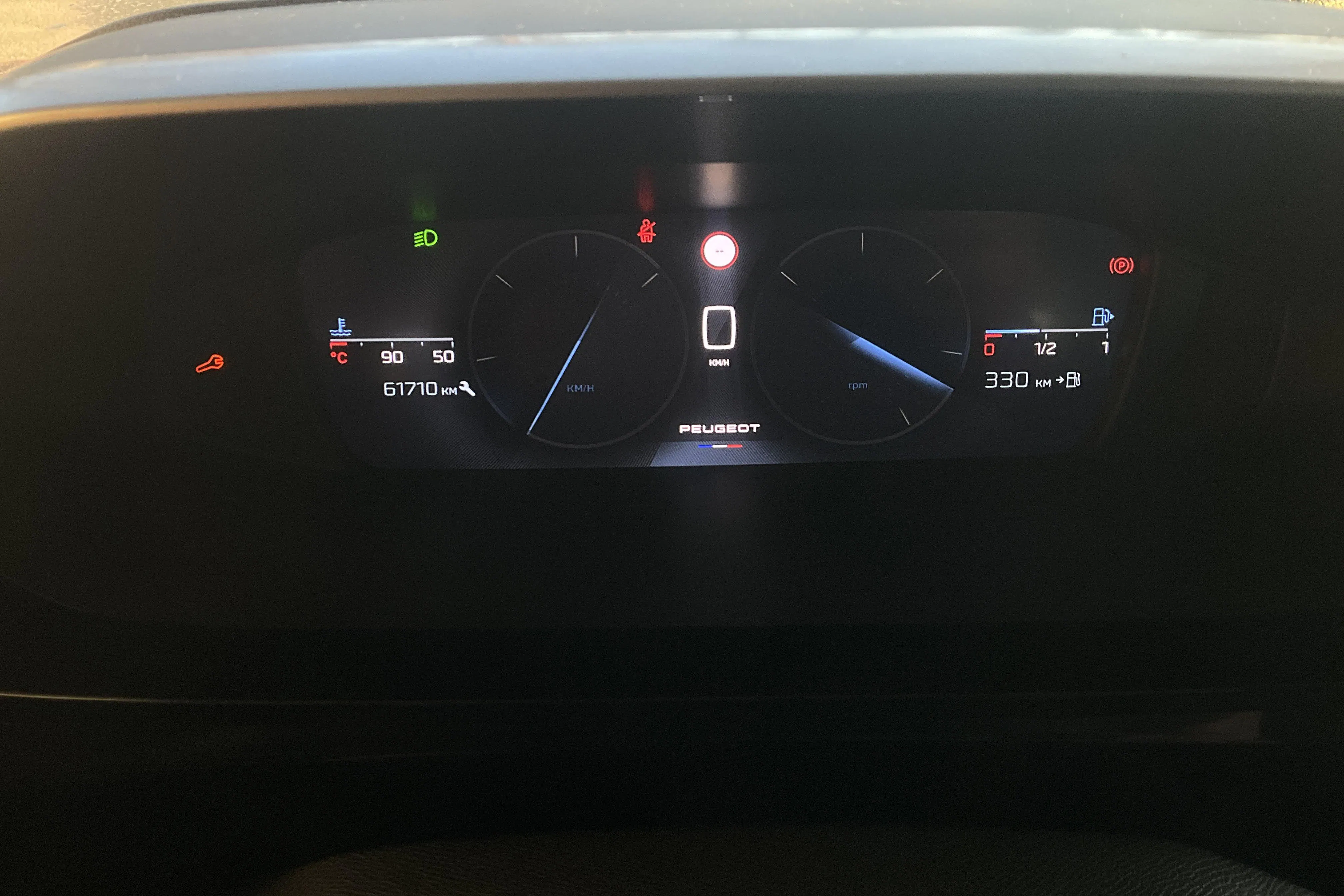 Presentationsfoto 10 av 10: Peugeot 308 1.2 PureTech 5dr (130hk) - 6 171 mil - Manuell - grön - 2023