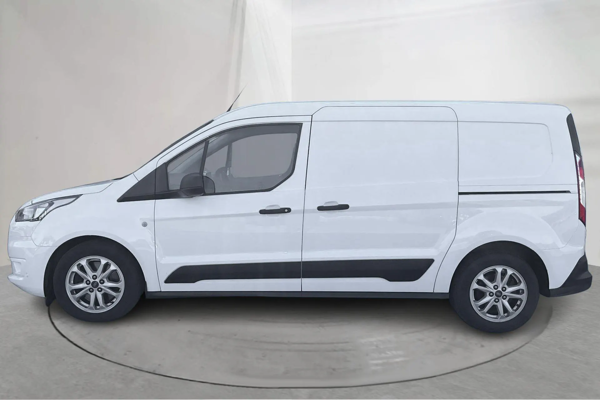 Presentationsfoto 2 av 16: Ford Transit Connect 1.5 EcoBlue (100hk) - 8 422 mil - Automat - vit - 2022