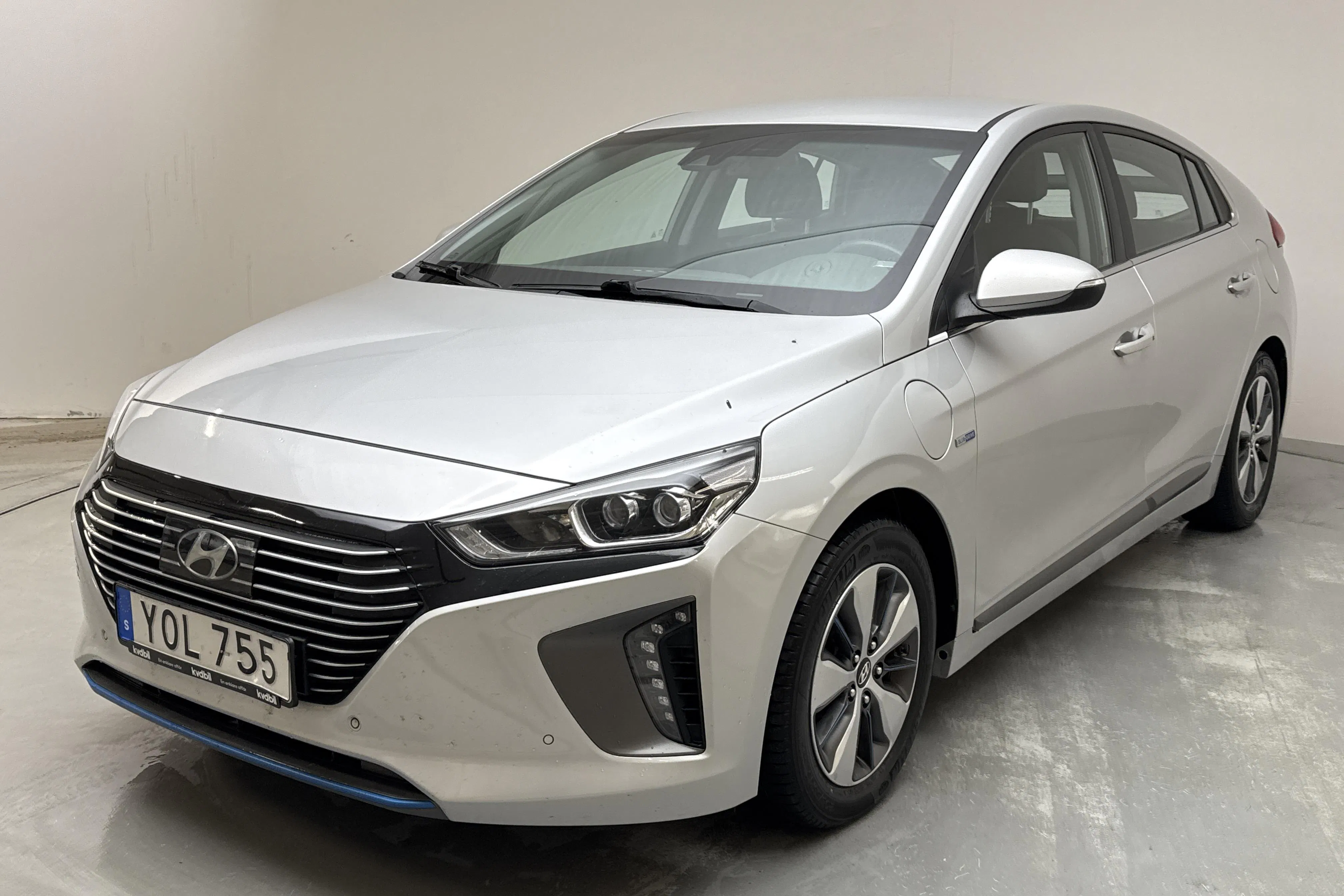 Hyundai IONIQ Plug-in (141hk)