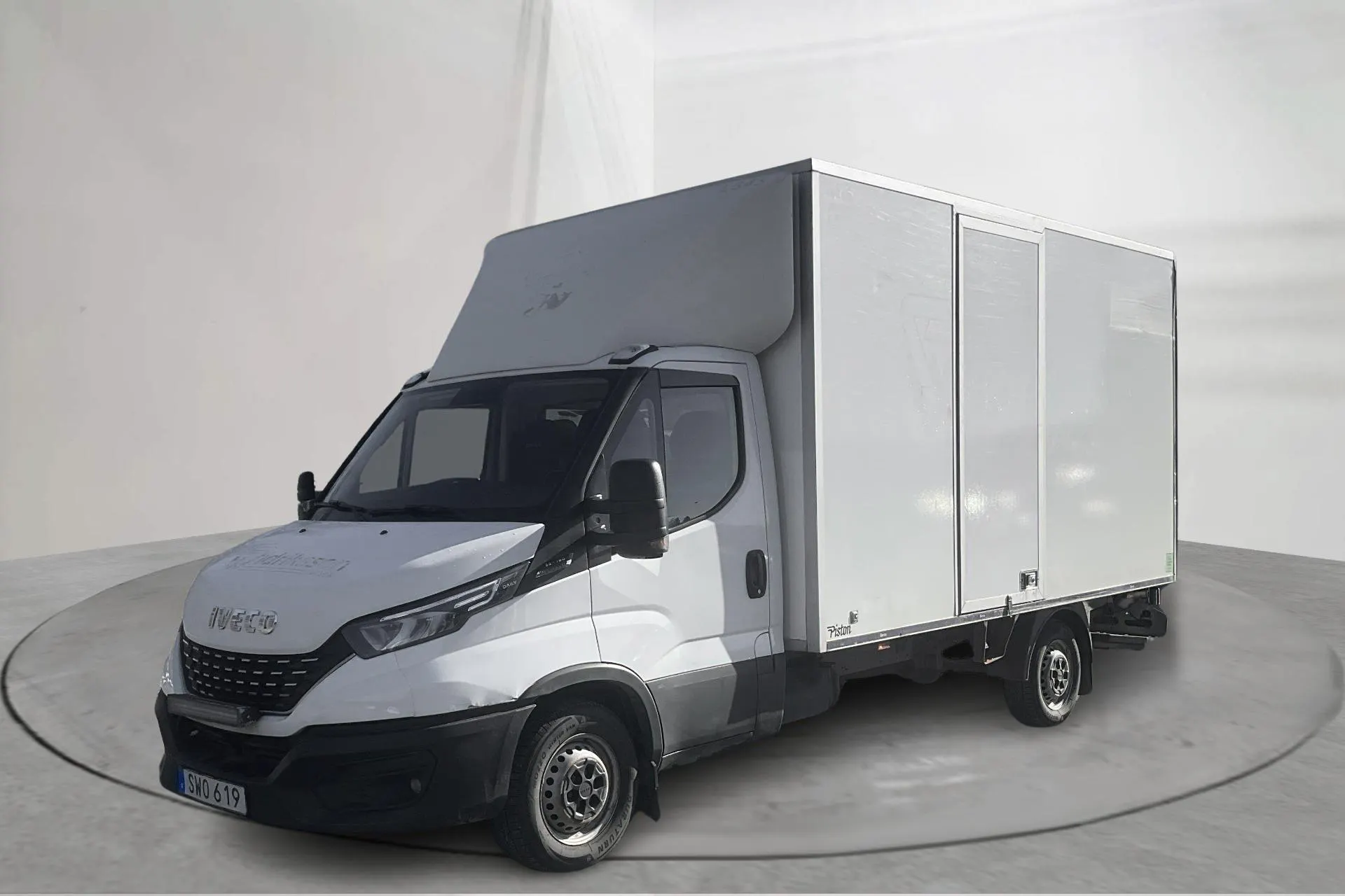 Iveco Daily 35 2.3 Volymskåp (156hk)