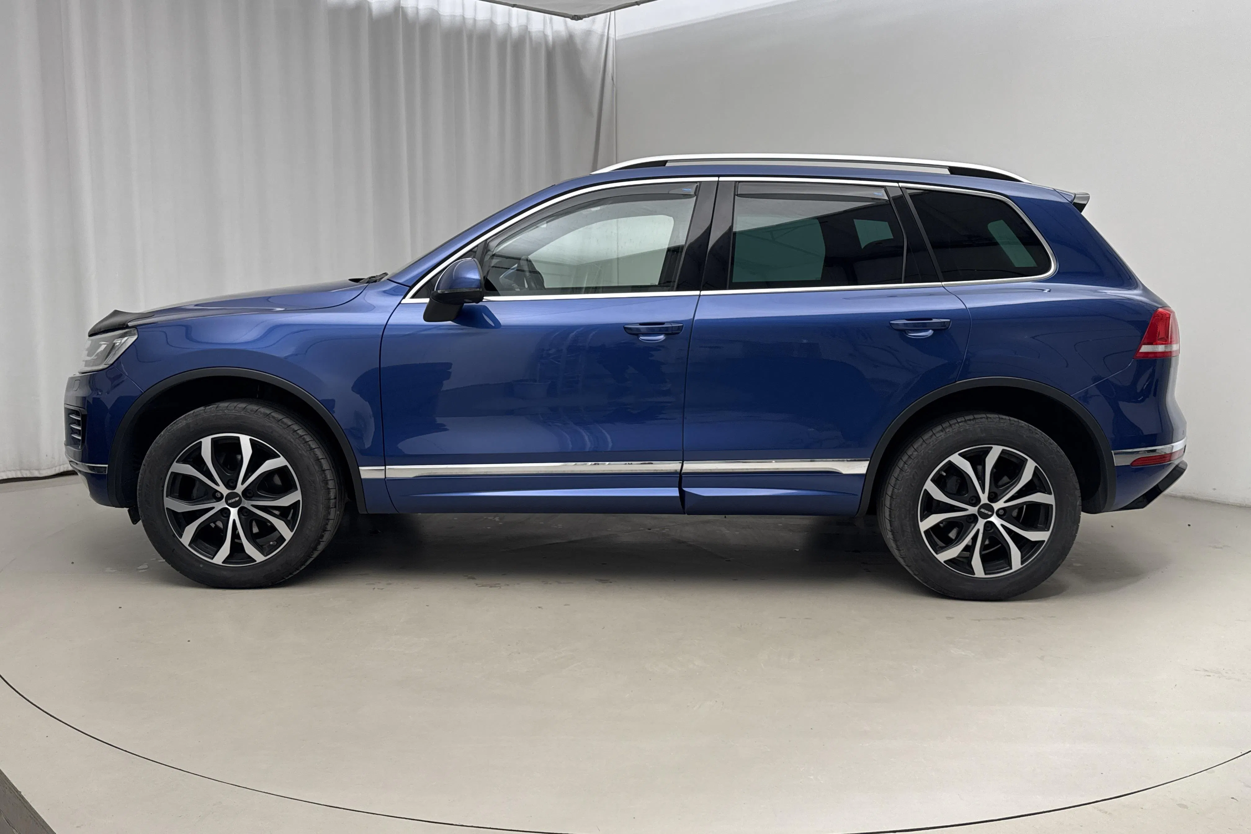 Presentation photo 2 of 15: VW Touareg 3.0 TDI BlueMotion Technology (262hk) - 110 030 km - Automatic - blue - 2017