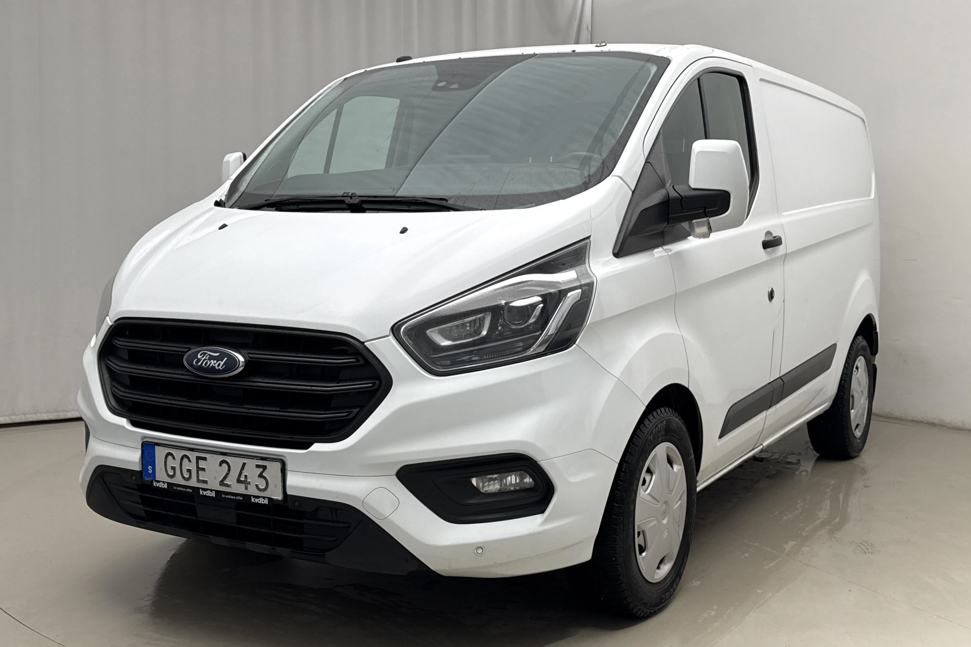 Presentationsfoto 1 av 18: Ford Transit Custom 300 (130hk) - 24 211 mil - Automat - vit - 2019