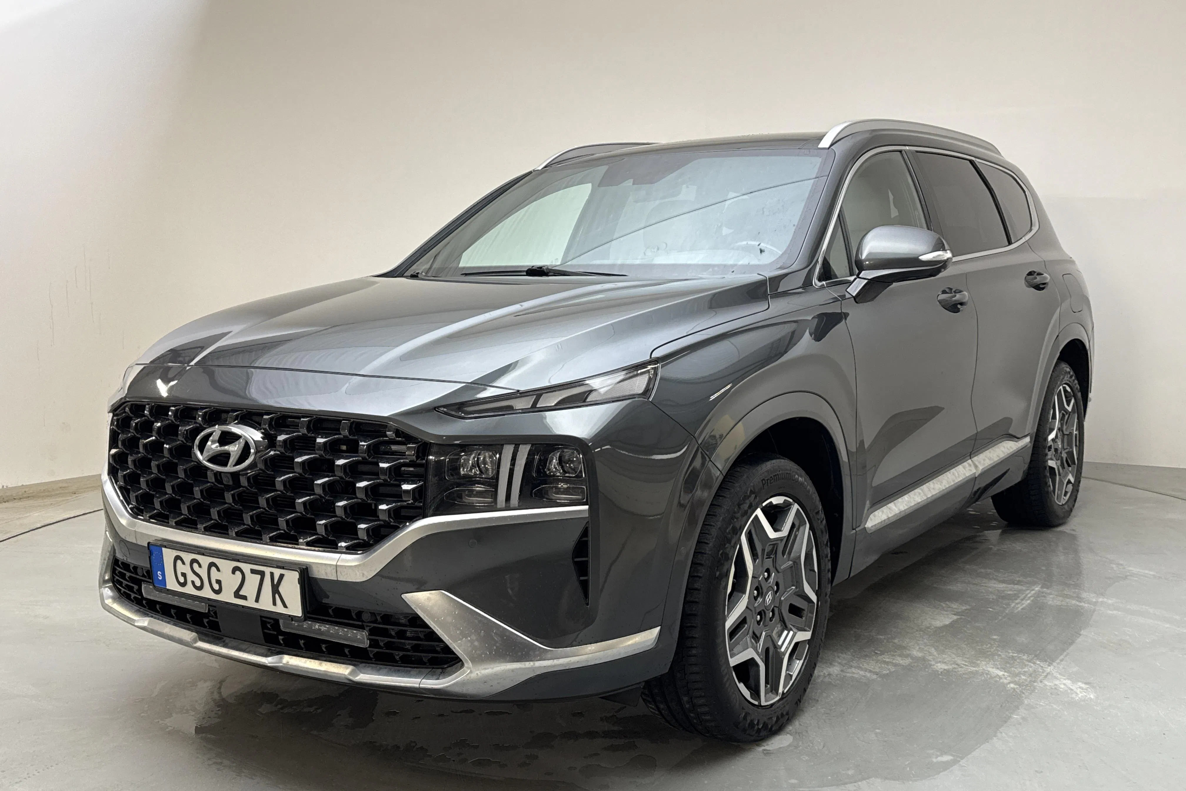 Presentation photo 1 of 19: Hyundai Santa Fé 1.6 T-GDi plug-in hybrid 4WD (265hk) - 110 280 km - Automatic - green - 2022