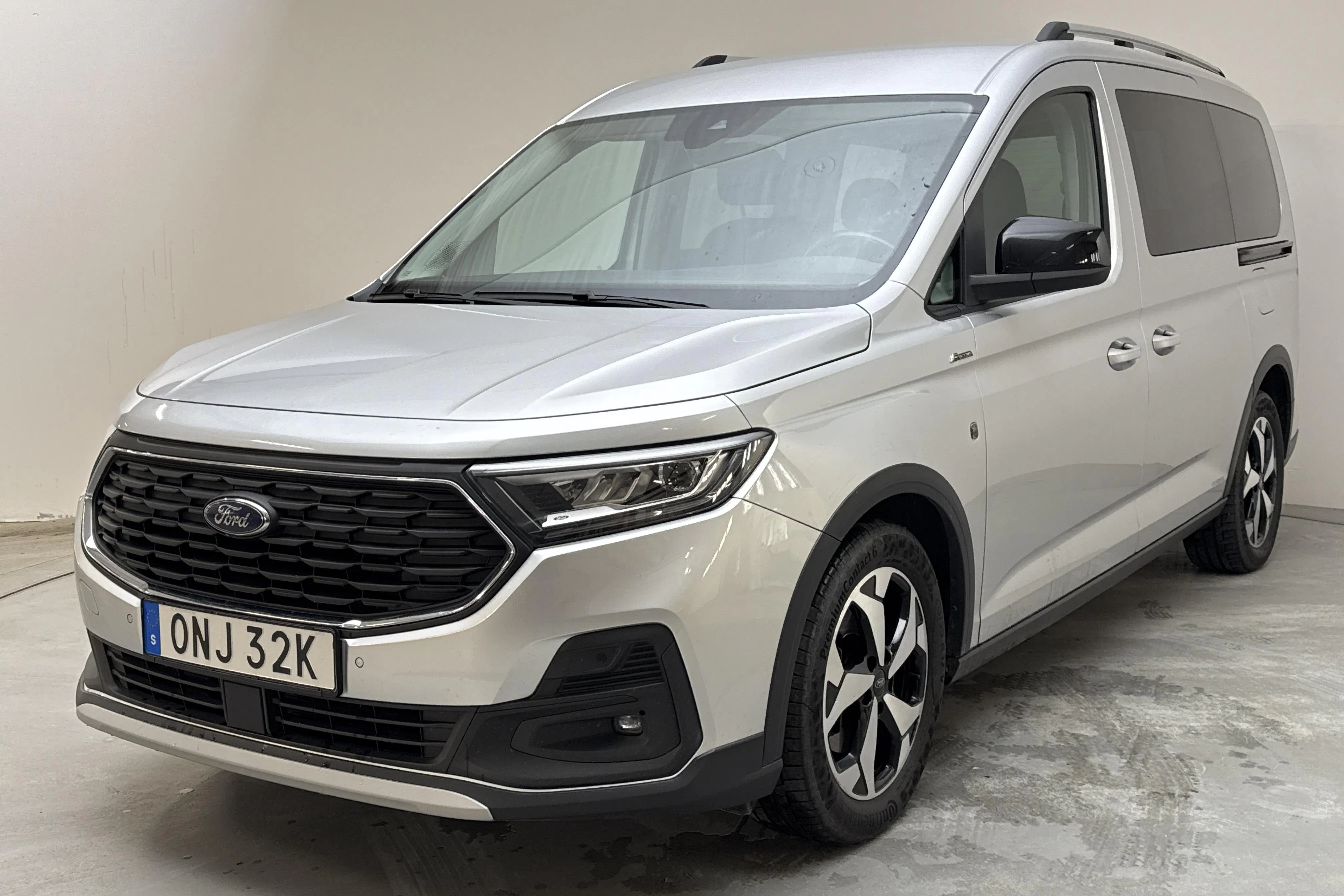 Presentation photo 1 of 15: Ford Tourneo Connect 2.0 (122hk) - 129 420 km - Automatic - gray - 2023
