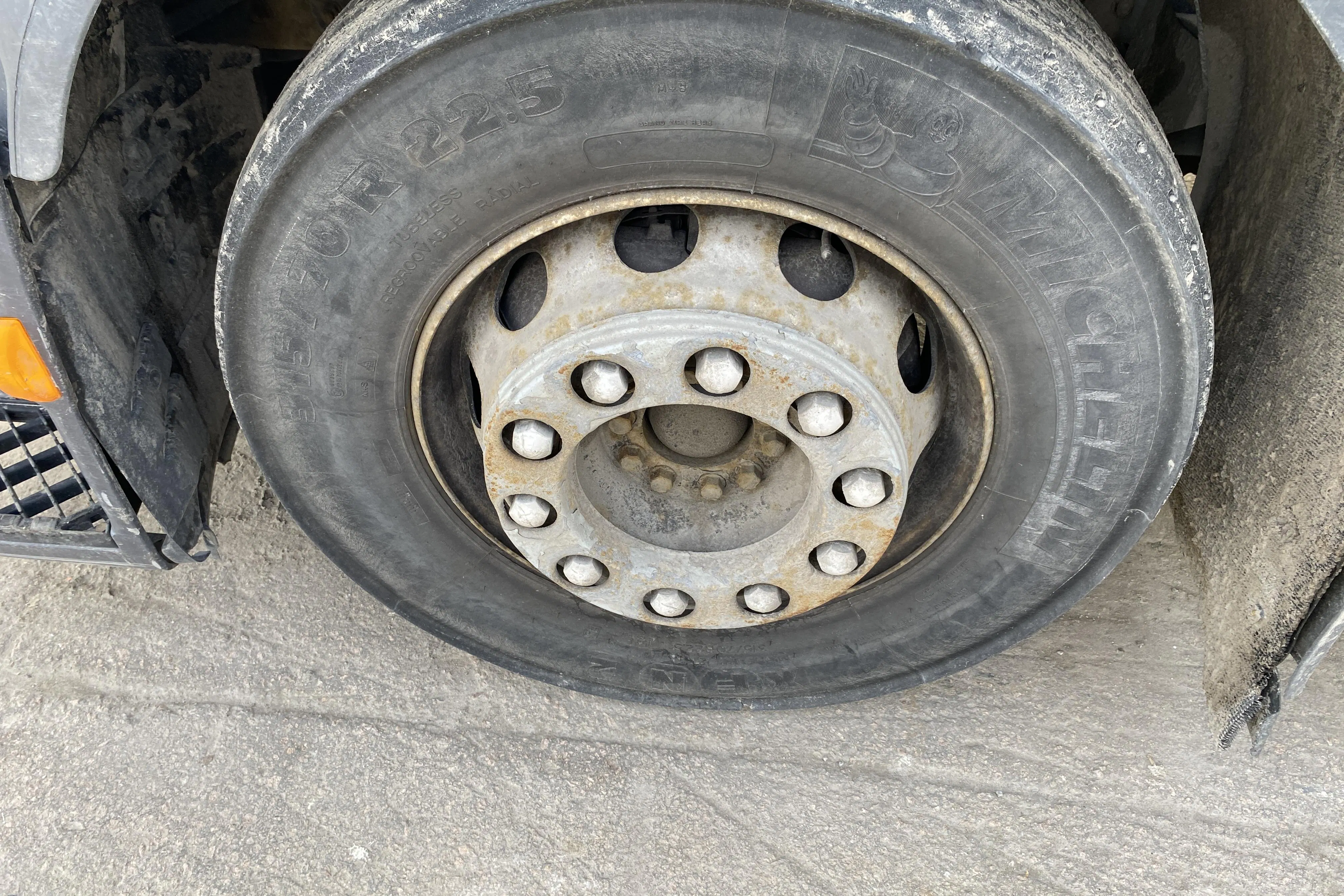 Presentationsfoto 52 av 52: VOLVO FE340 - 190 079 km - Automat - vit - 2013