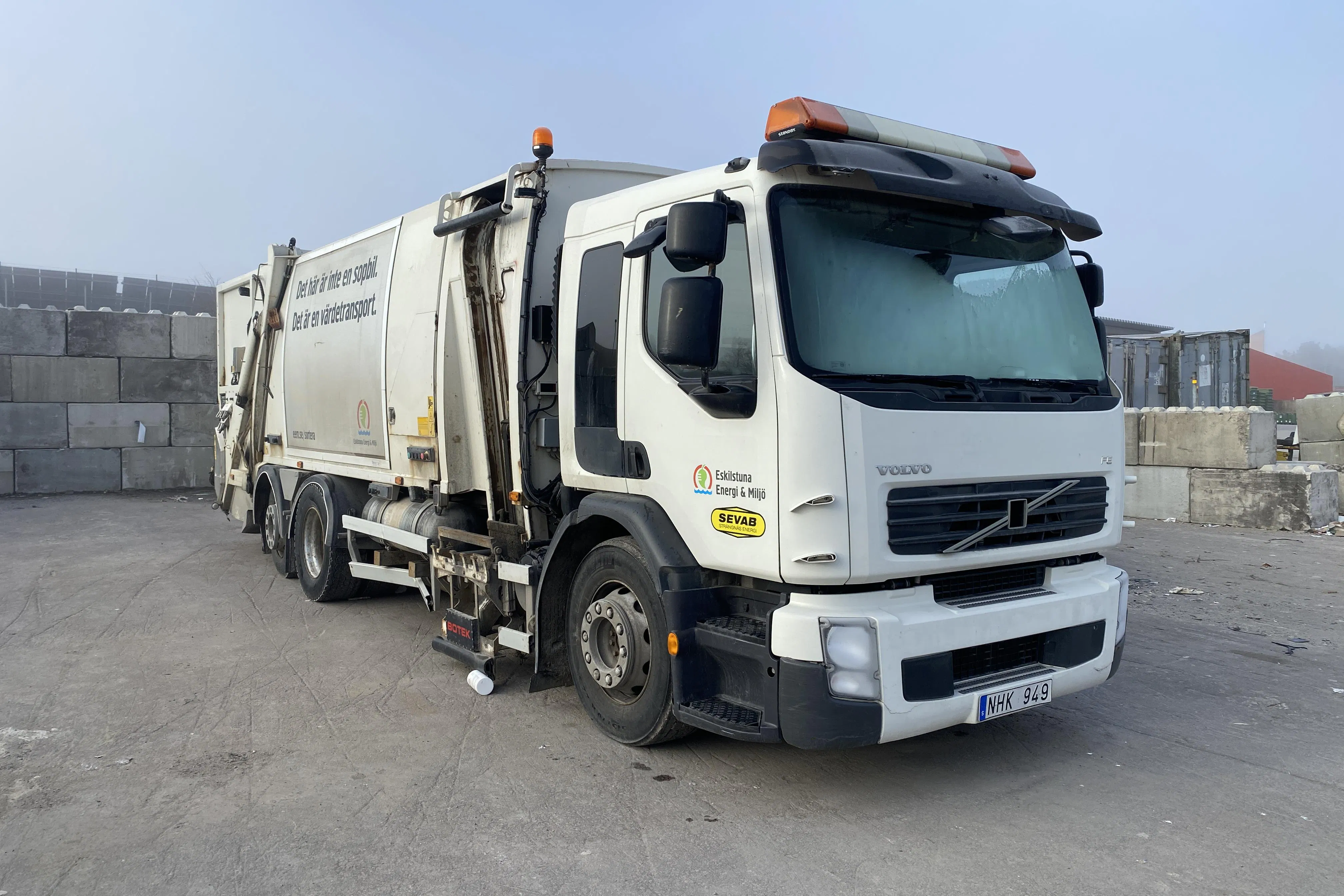 Presentationsfoto 2 av 52: VOLVO FE340 - 190 079 km - Automat - vit - 2013